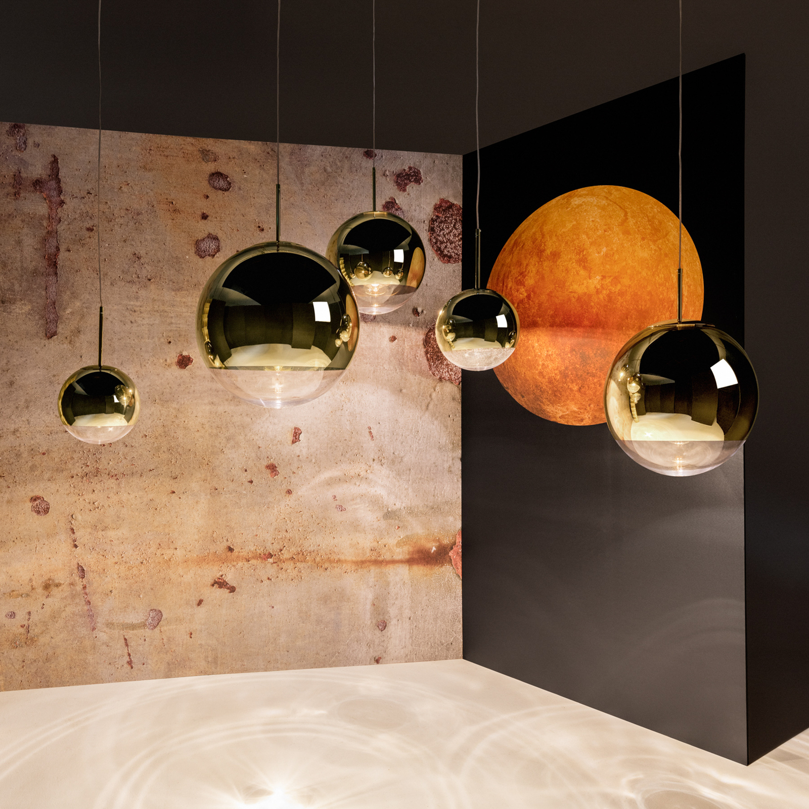 Candeeiro de suspensão LED Mirror Ball de Tom Dixon Ø 25 cm dourado