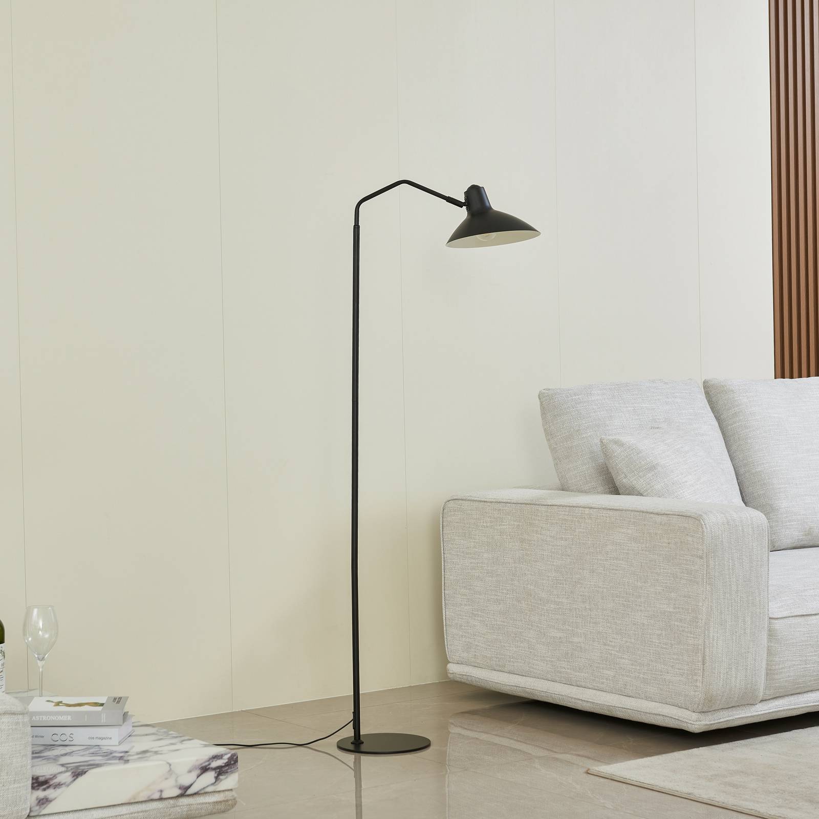 Lampa stojąca Lindby Adrik, czarny, metal