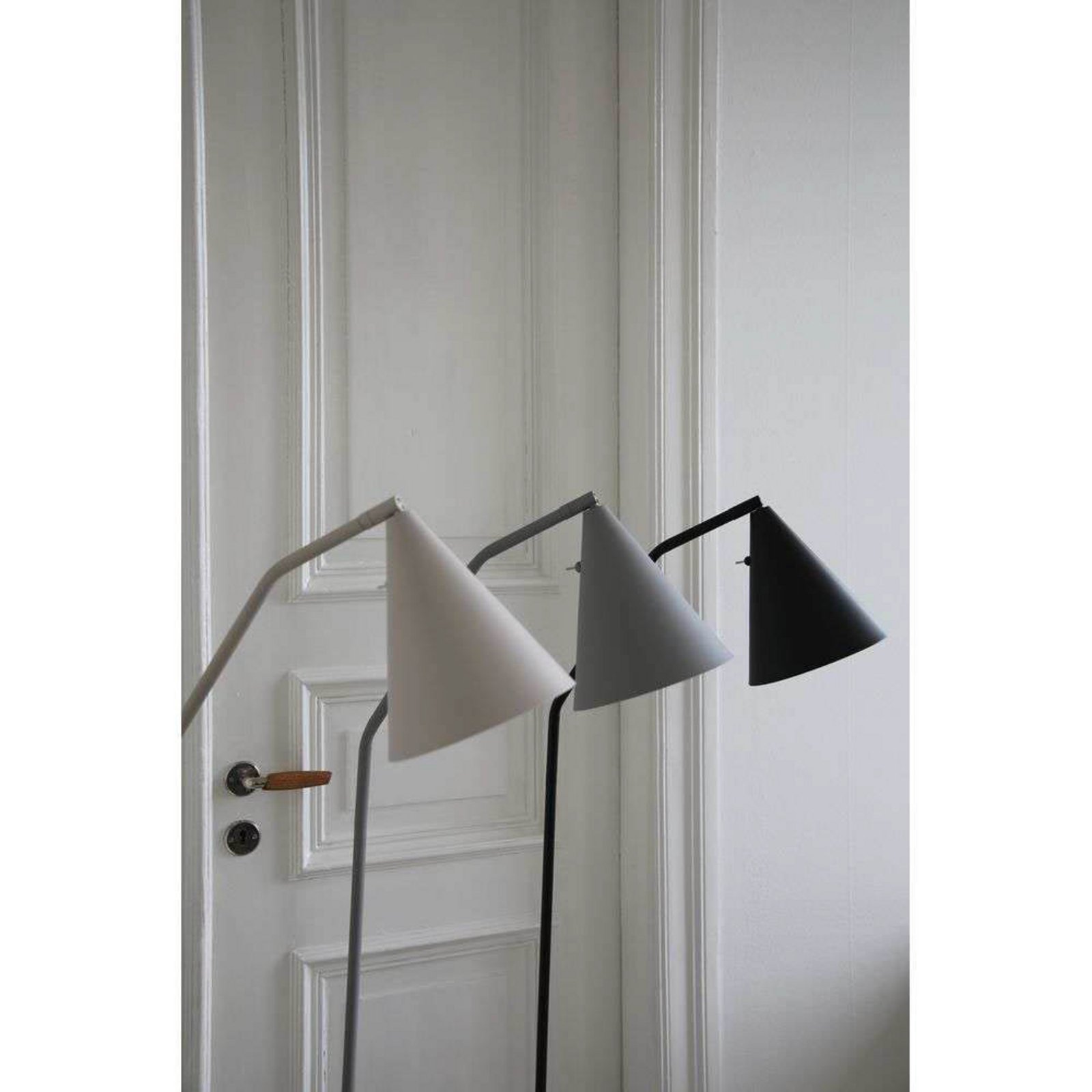 Funil LED Stehleuchte 3-Step Grey - Markslöjd