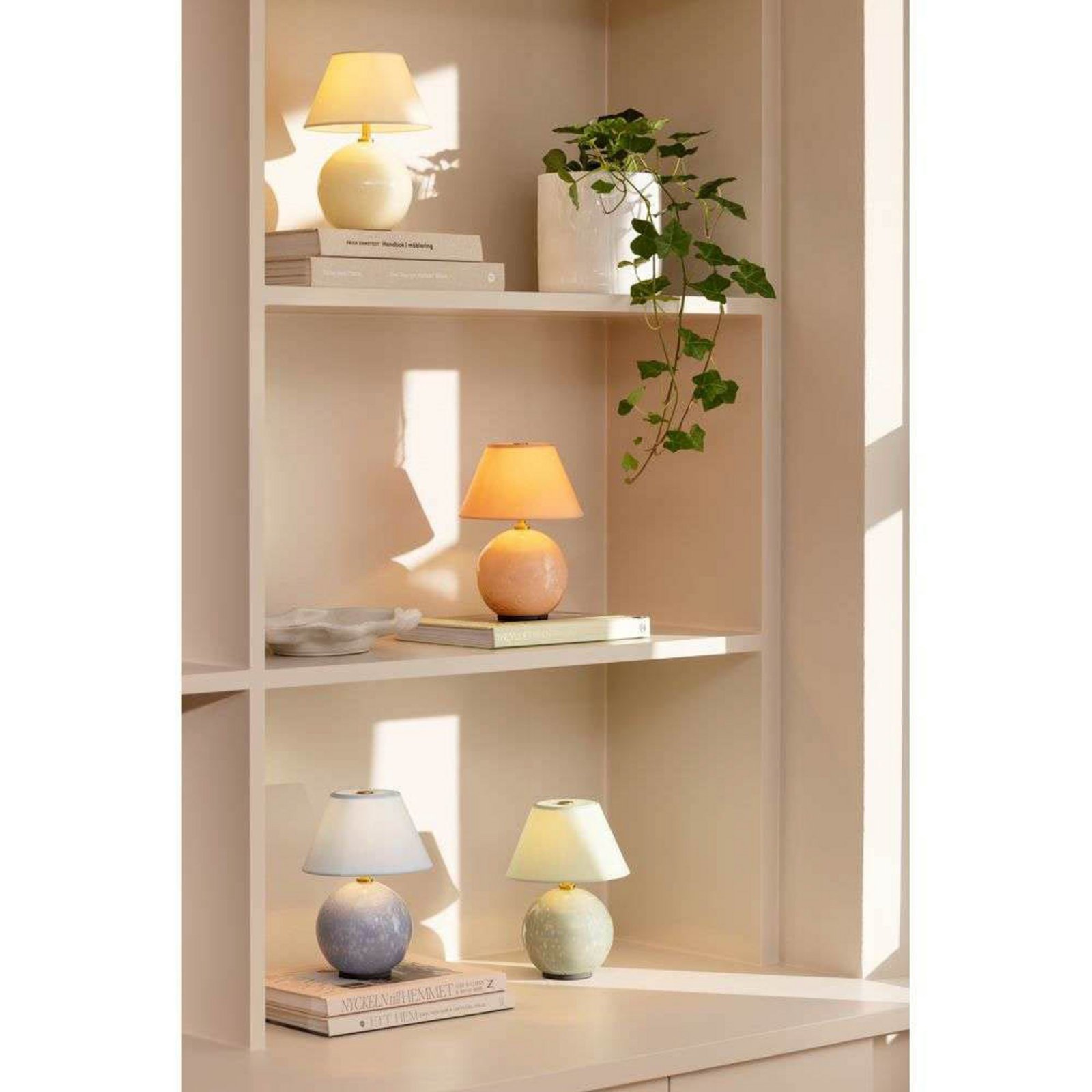 Iris 16 Portable Stalinis Šviestuvas Dove Blue - Globen Lighting Iris 16 Portable Stalinis Šviestuvas Dove Blue - Globen Lighting