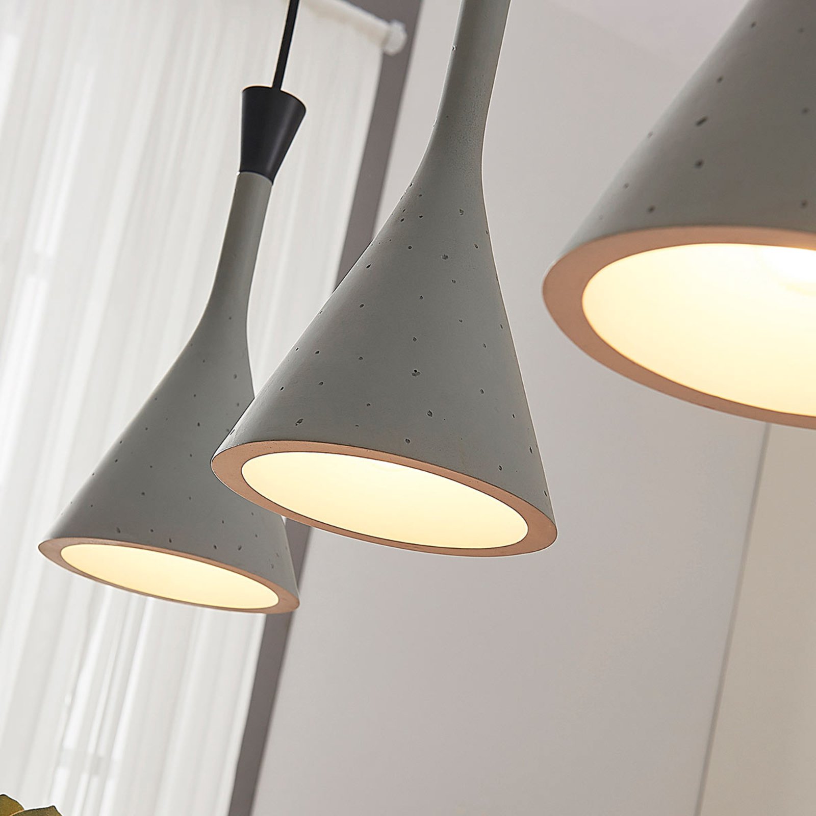 Flynn 3 Pendant Concrete - Lindby
