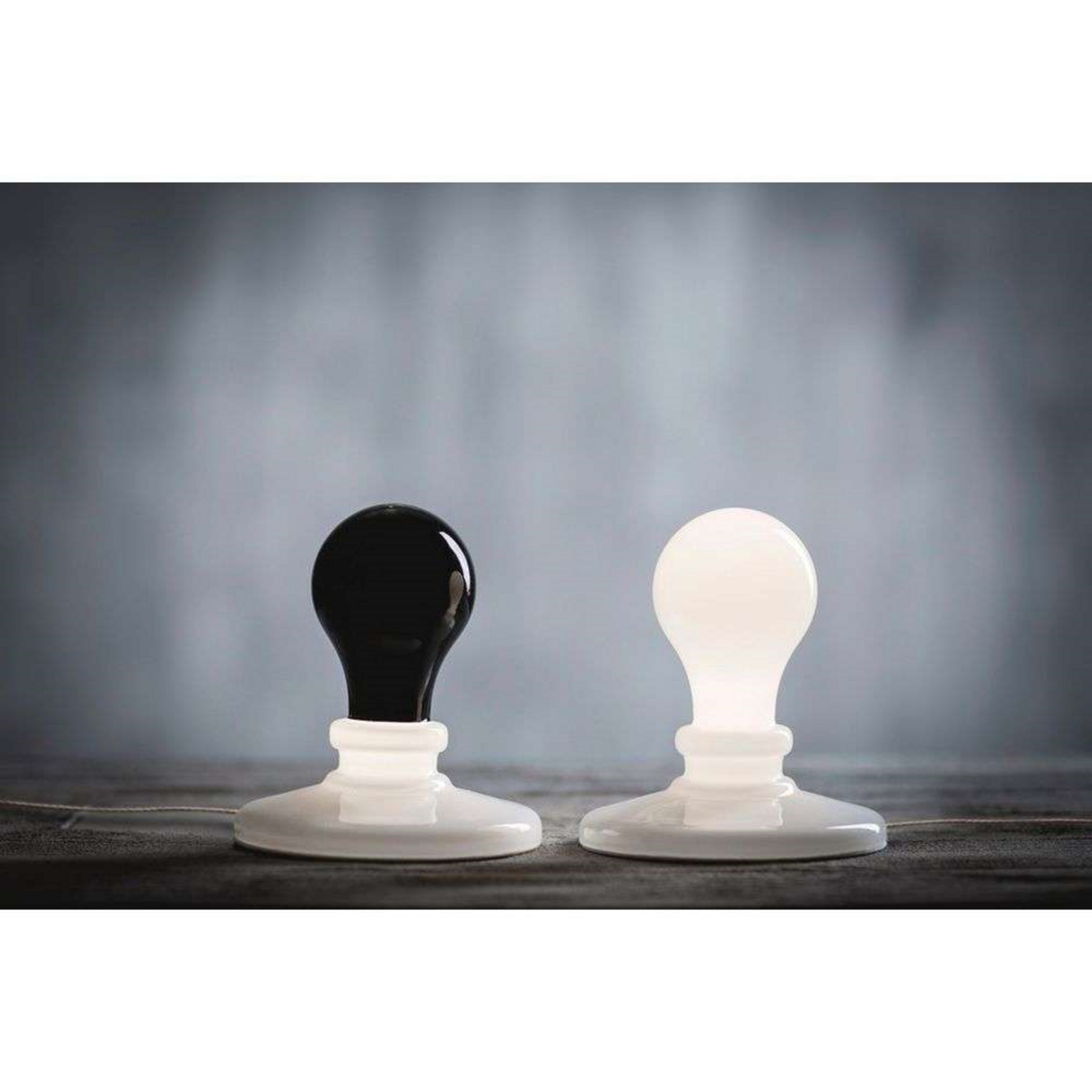 Light Bulb Lampă de Masă Black - Foscarini