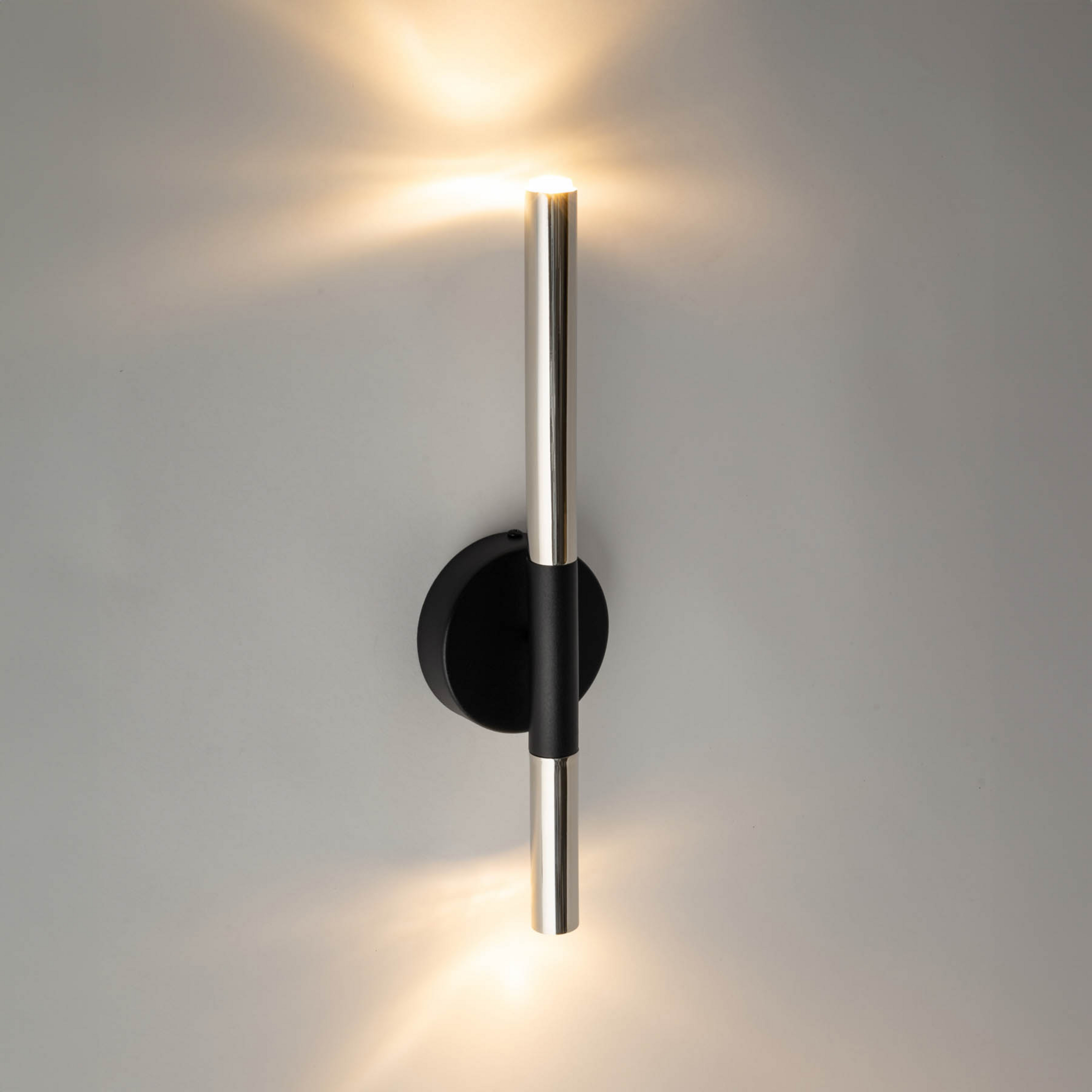 Sienas lampa Sopel Lux, 2-degļu, melna/sudraba, augstums 38 cm