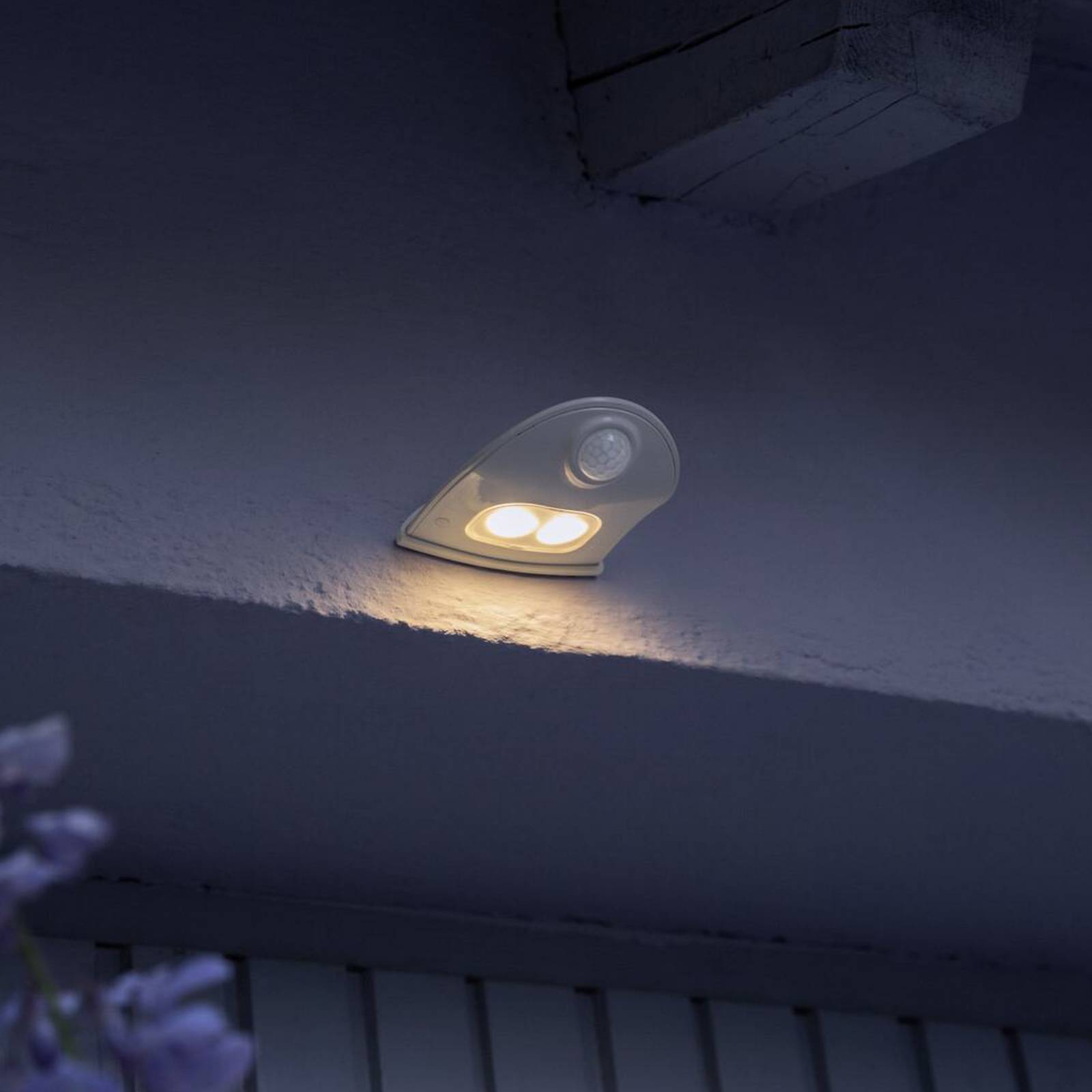 Kinkiet zewnętrzny LED OSRAM DOORLED DOWN srebrna Czujnik Bateria