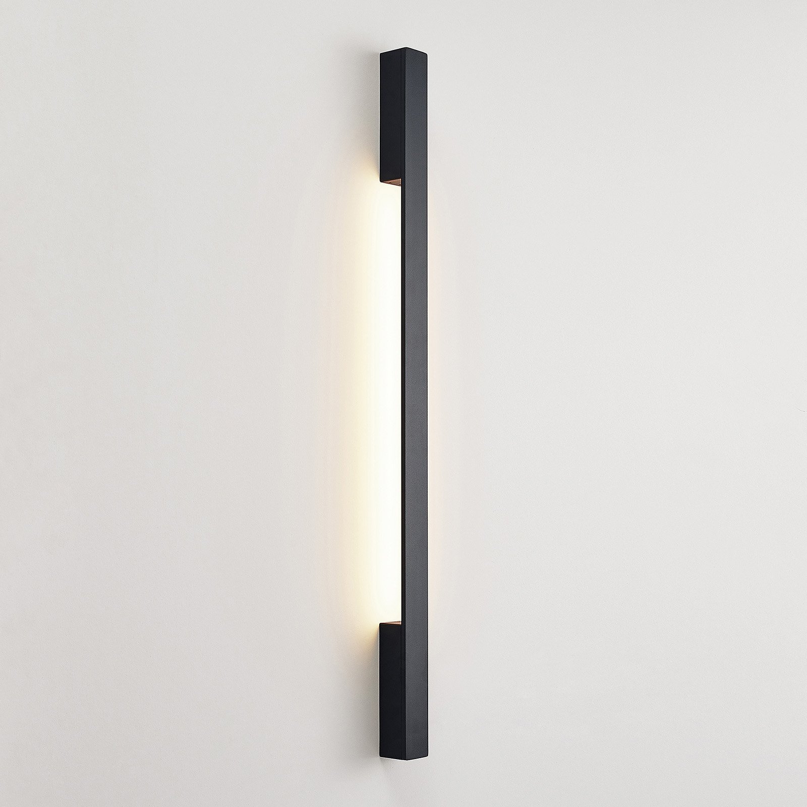 Ivano Wall Lamp H91 Black - Arcchio
