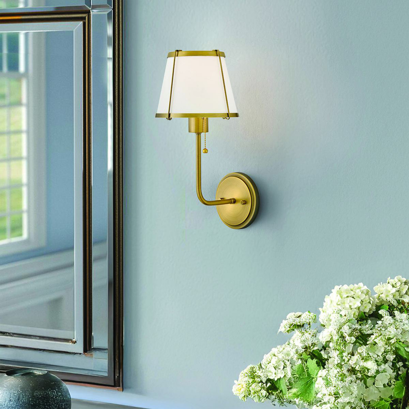 Væglampe Clarke 1, messing/beige, linned, stål
