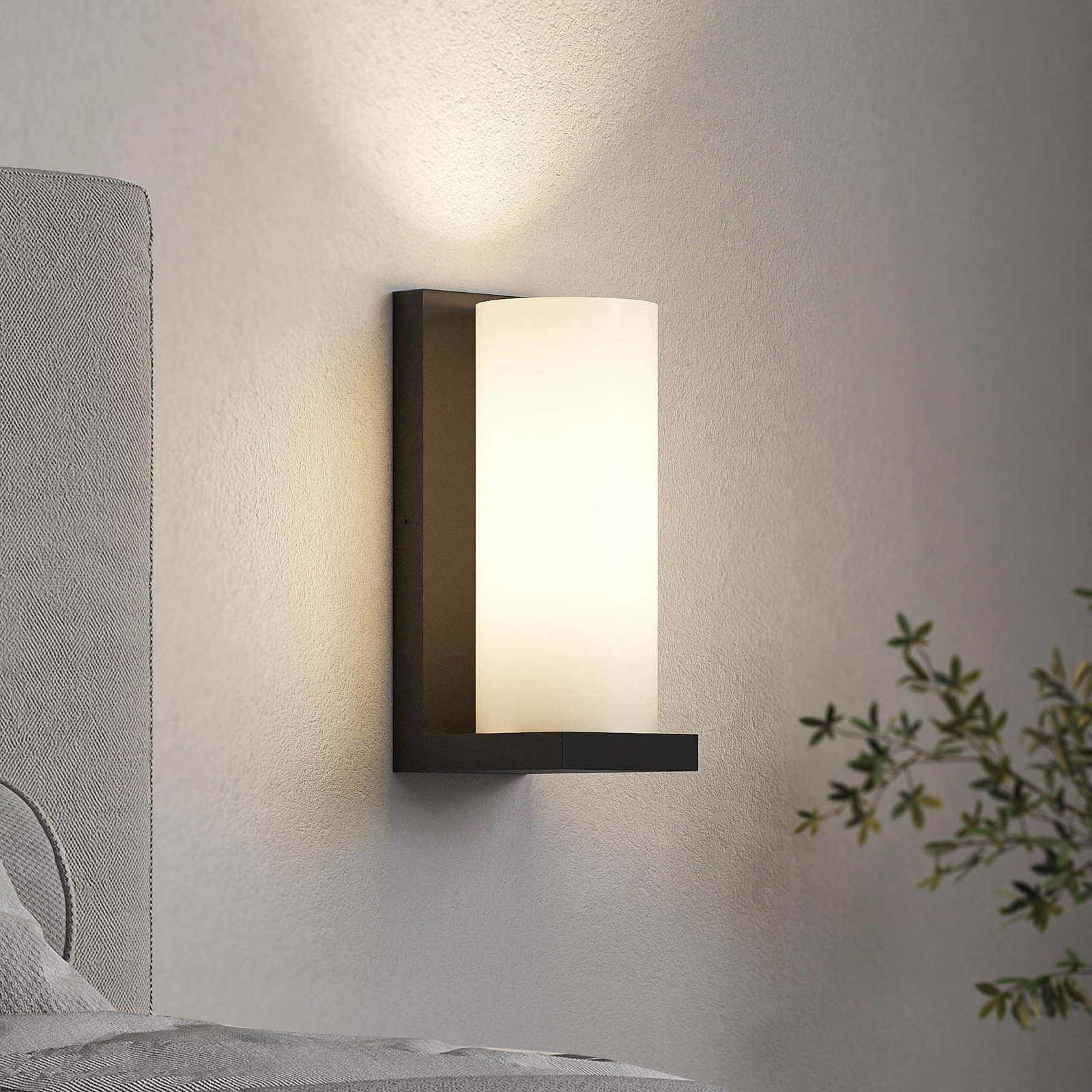 Lucande Lyra fali lámpa, fekete/fehér, üvegbúra
