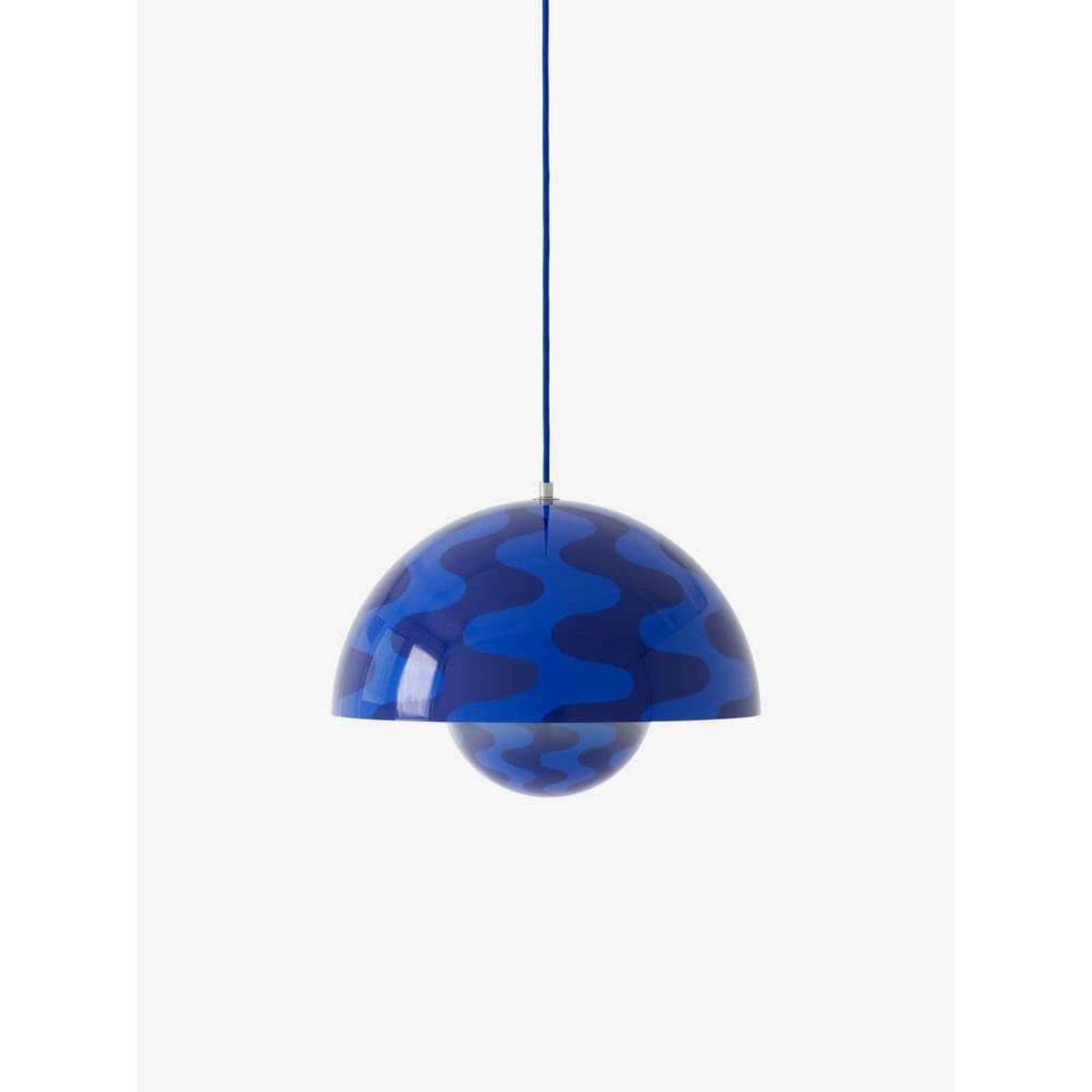 Flowerpot VP7 hængelampe Ø 37 cm skumringsblå &Tradition - Stue - Design - Metal - Med én lyskilde