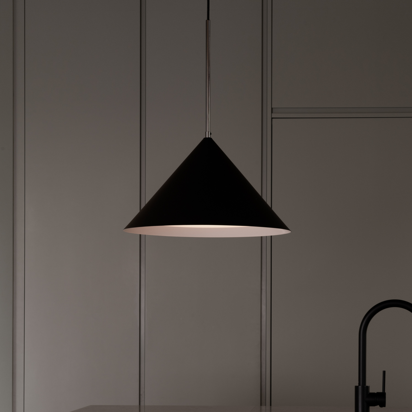 Kuro-riippuvalo, musta, Ø45 cm, metalli, E27 - Watt & Veke