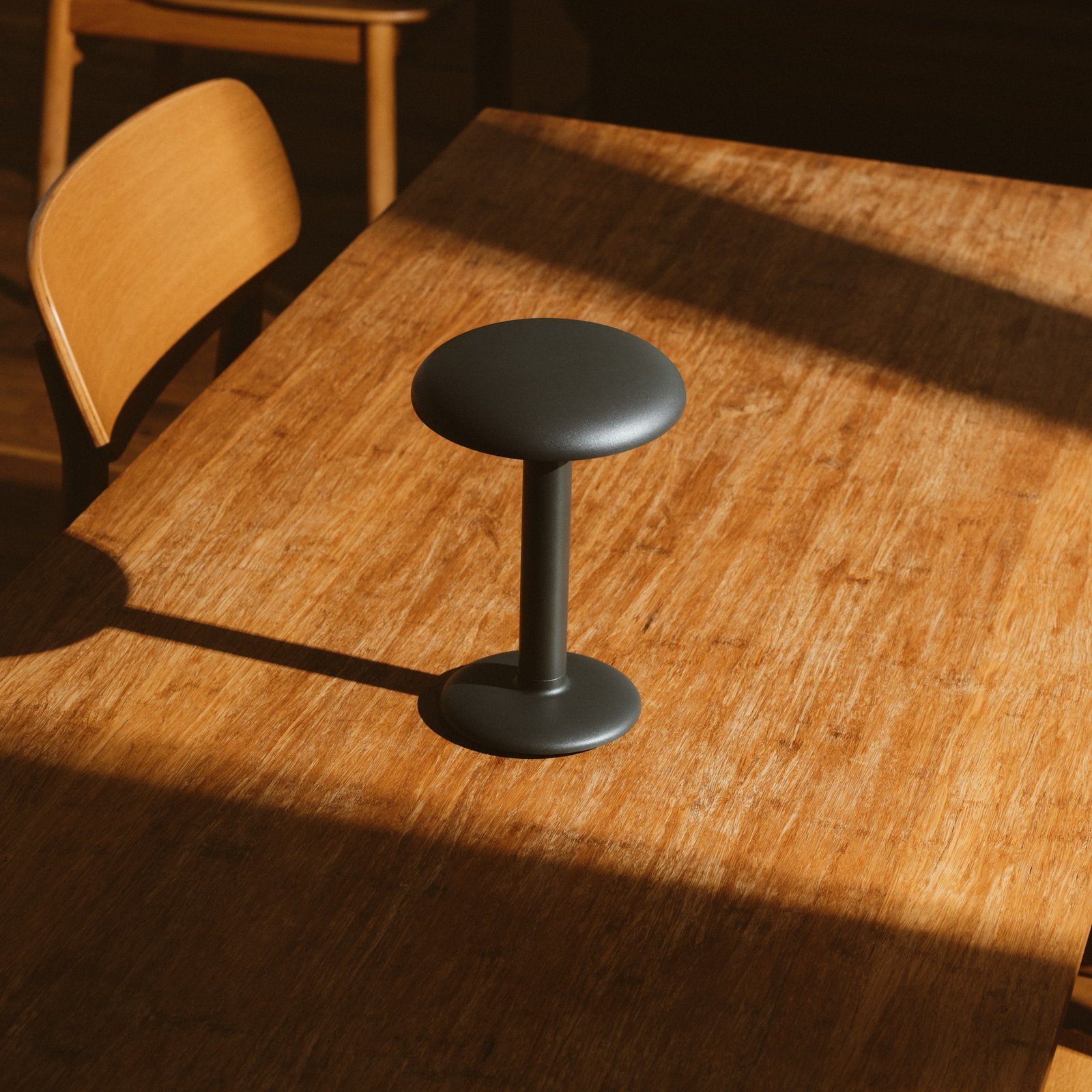 Gustave Portable Tischleuchte Matt Anthracite - Flos