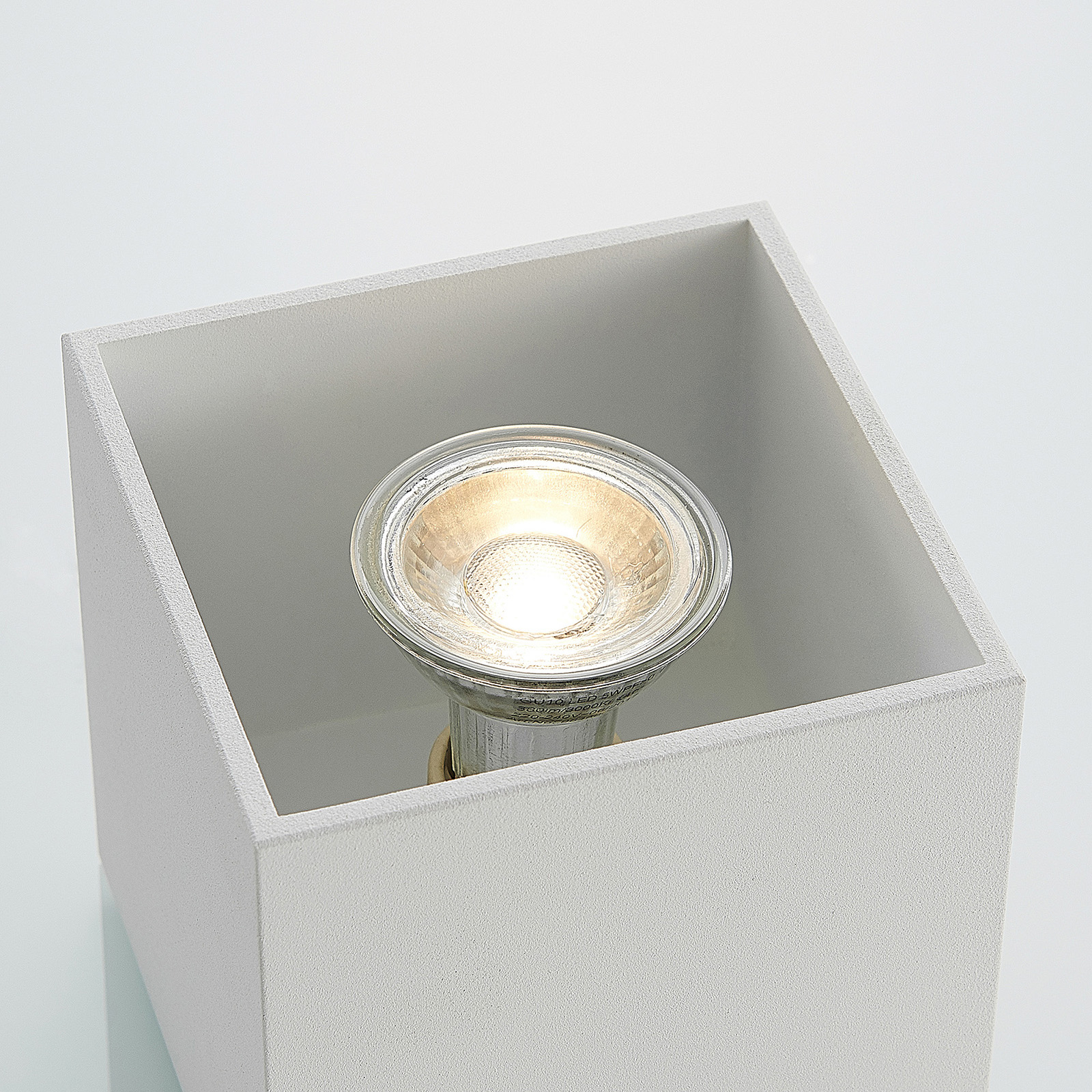 Parvin Square Focos de Superfície White - Lindby