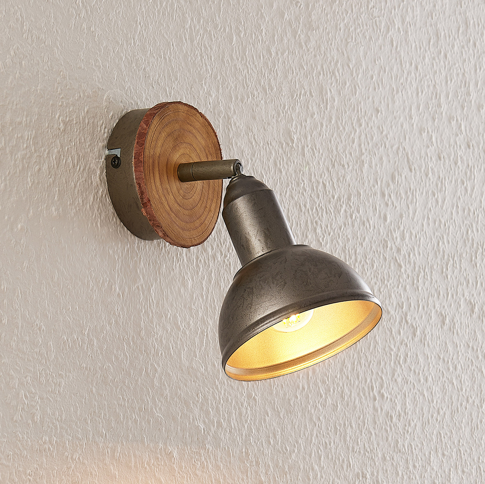 Lindby Nesrin ceiling spotlight wooden disk 1-bulb
