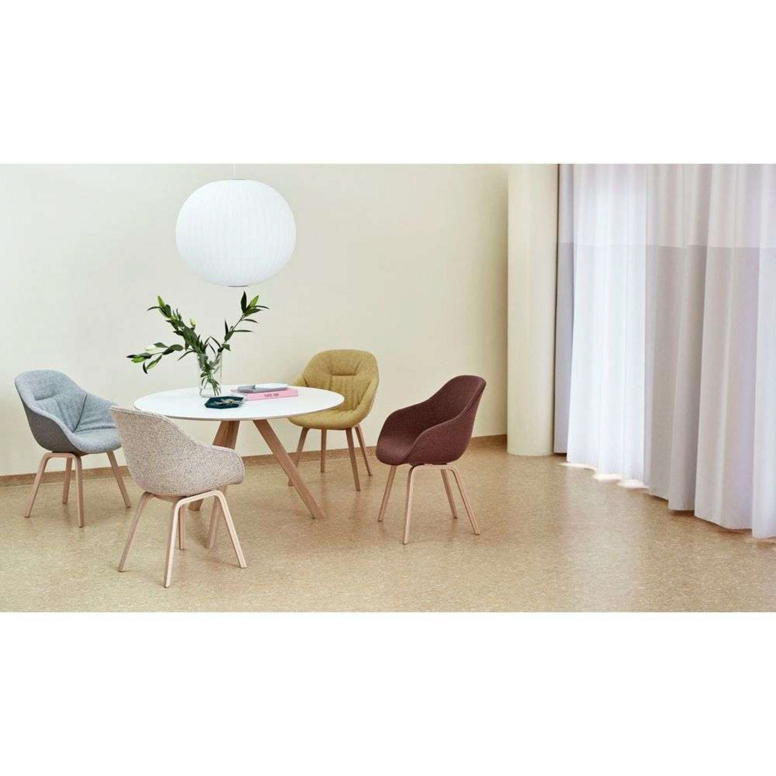 Nelson Ball Bubble Lampada a Sospensione L Off-White - Herman Miller