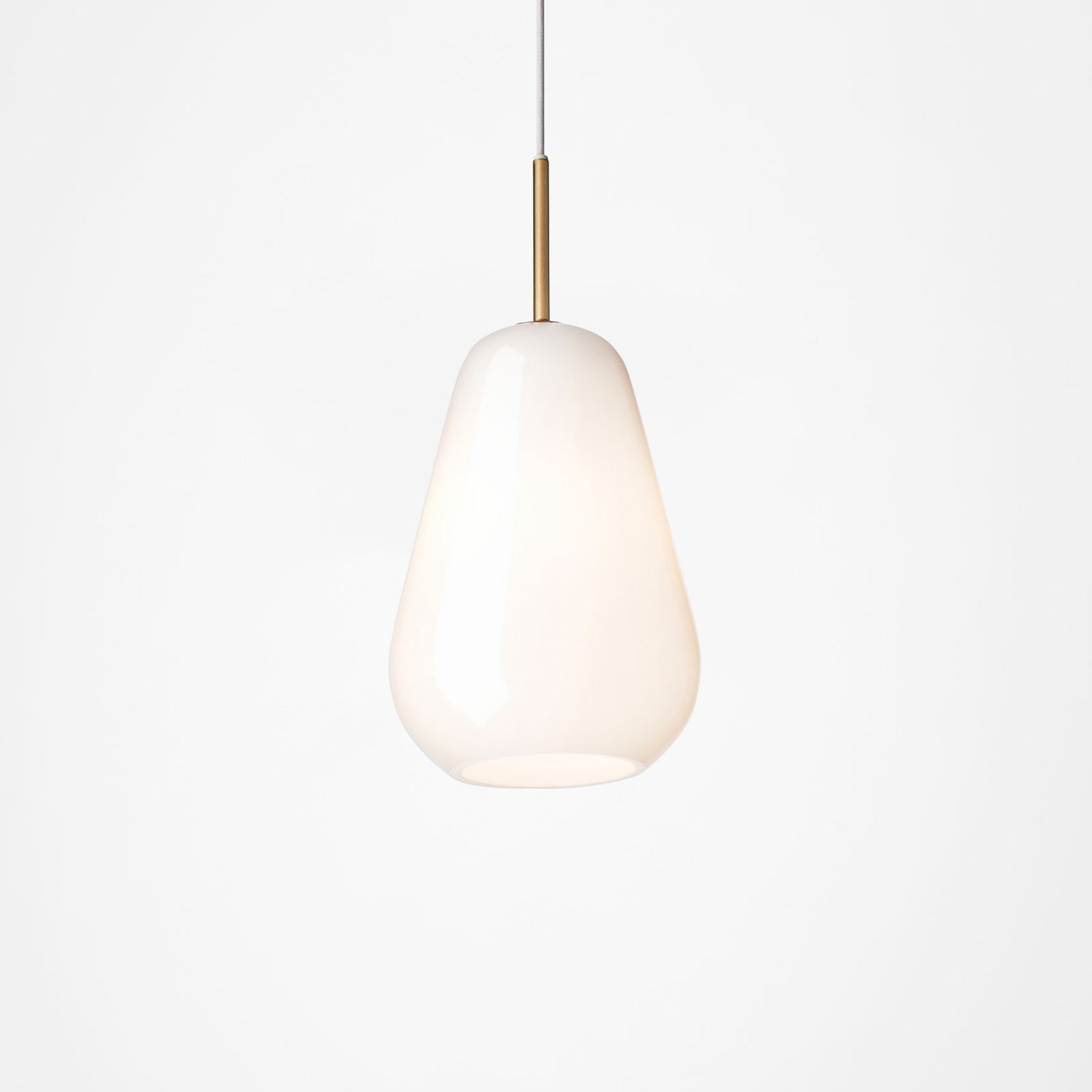 Anoli 1 Pendelleuchte Small Nordic Gold/Opal White Nuura Aps - Wohnzimmer - Design - Glas - Einflammig