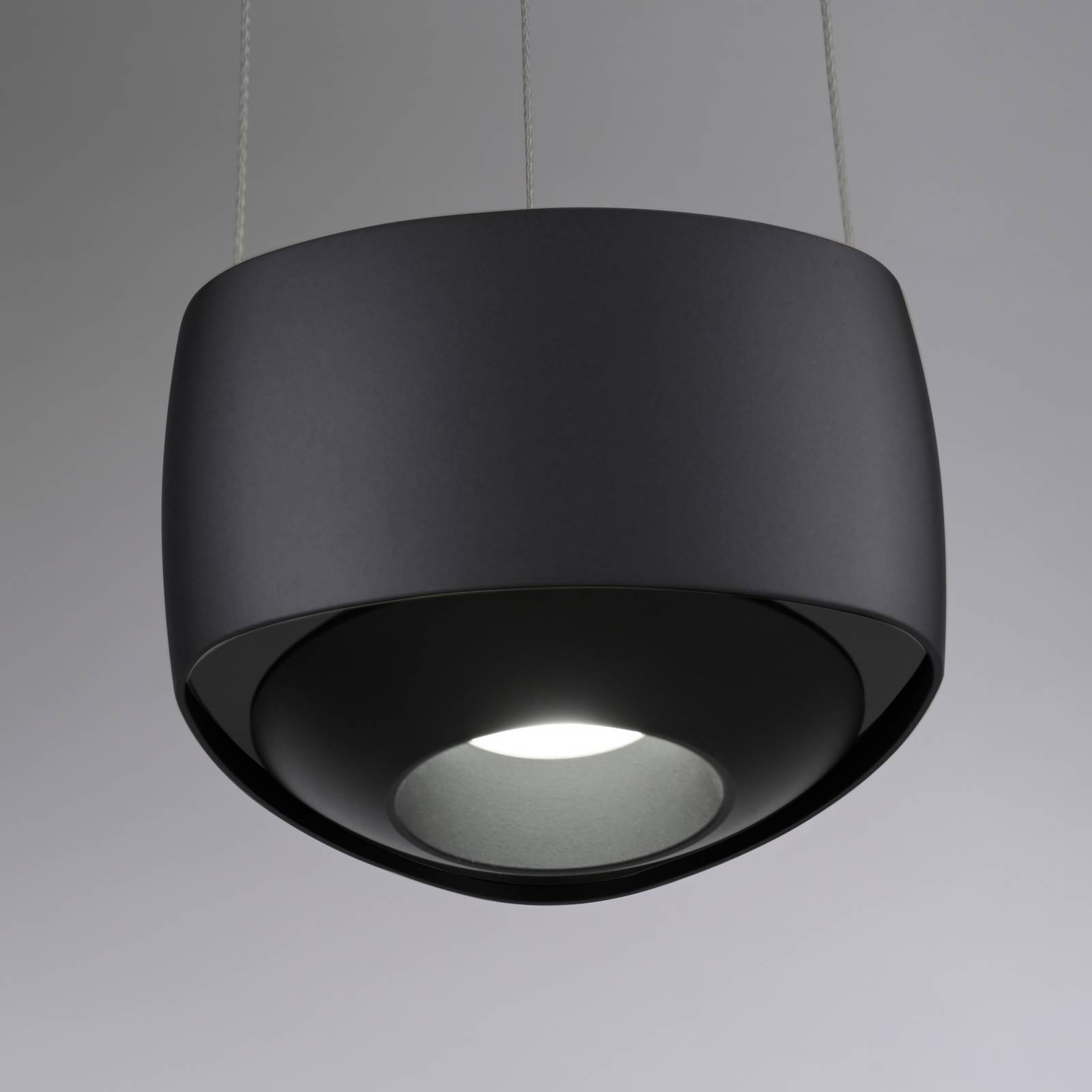 Paul Neuhaus lampa wisząca LED Q-Stretto, czarna, Ø 14,5 cm