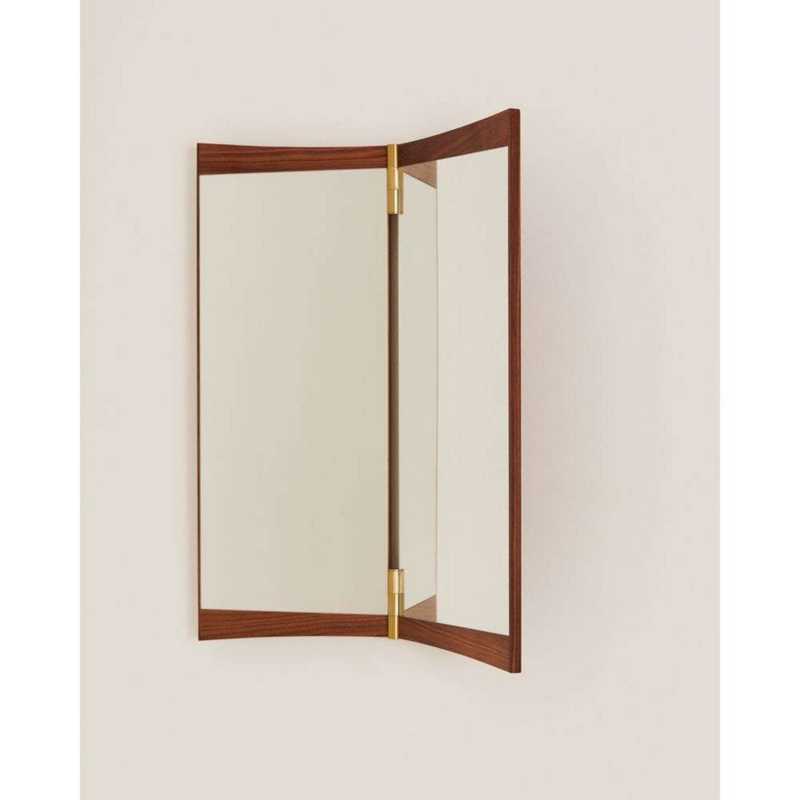 Vanity Wall Mirror 2 - GUBI