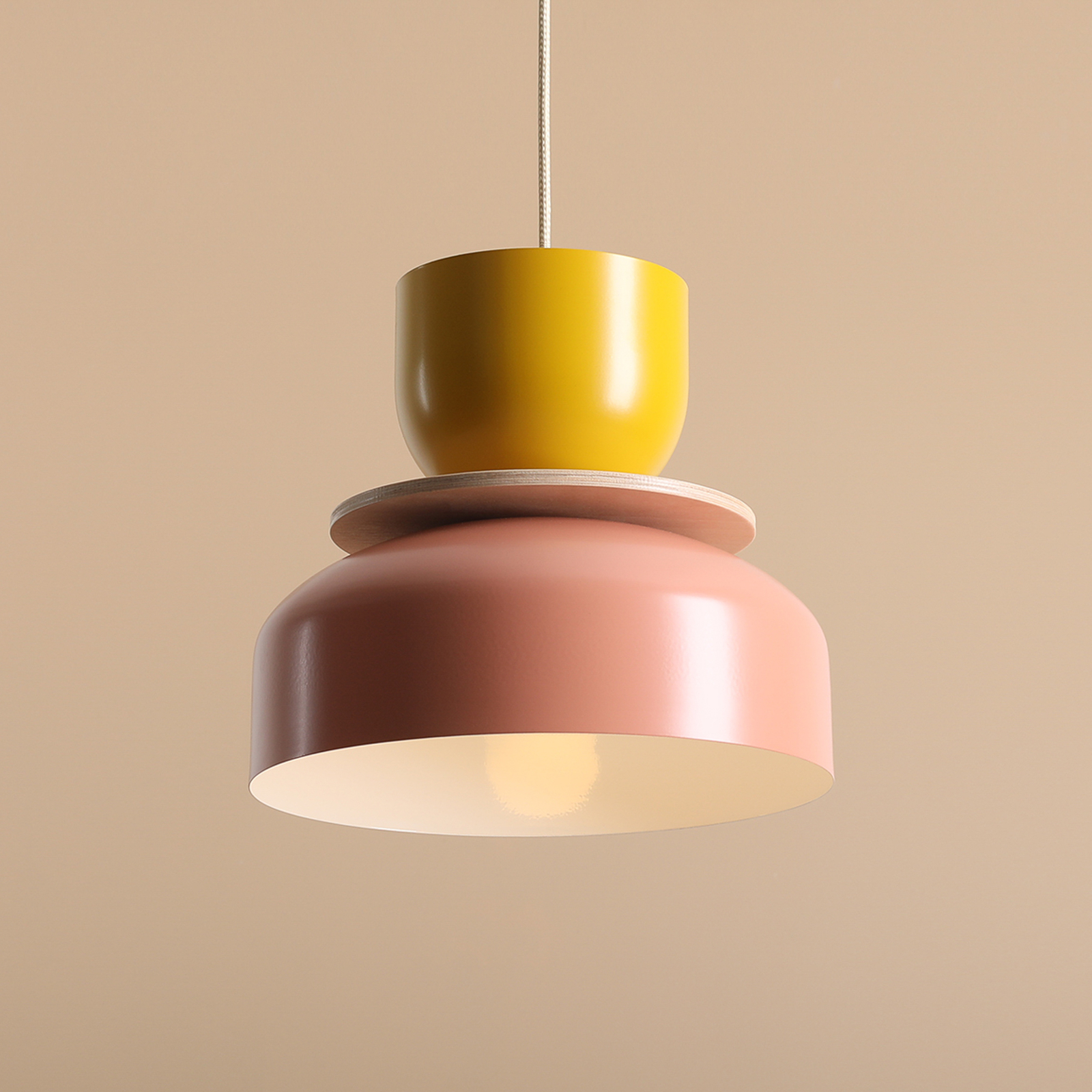 Uto pendant light, coral/yellow, metal shade