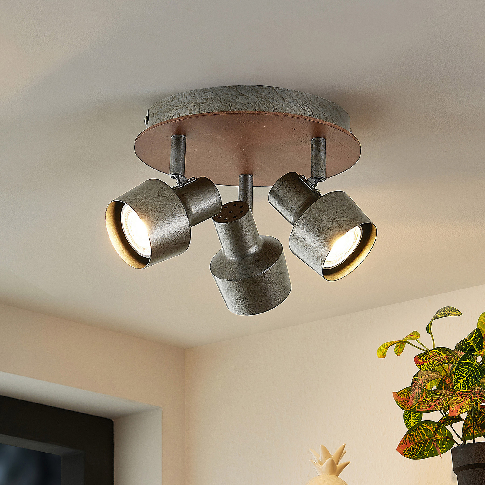 Lindby Sanem foco, 3 luces, redondo