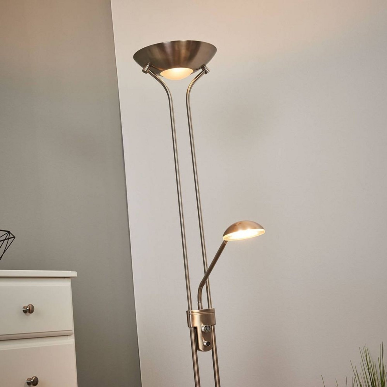 Josefin LED Golvlampa Nickel - Lindby