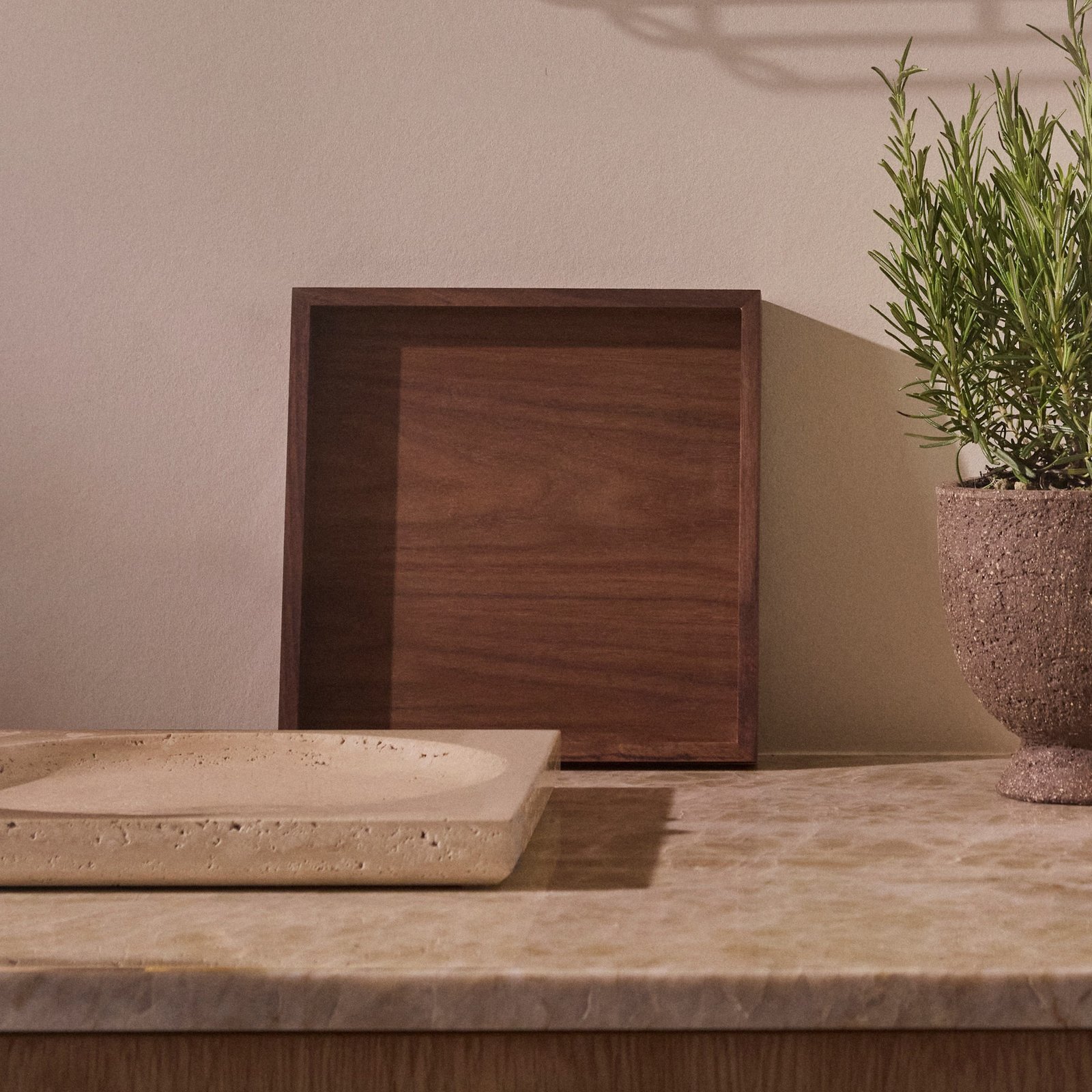 Unity Tablett M Walnut - AYTM