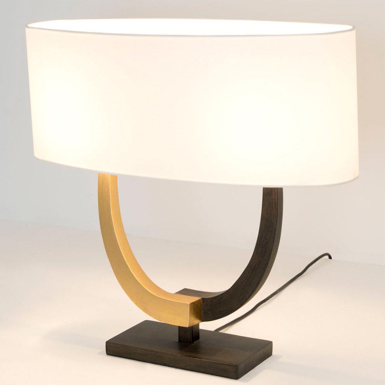 Cattedrale table lamp with oval lampshade