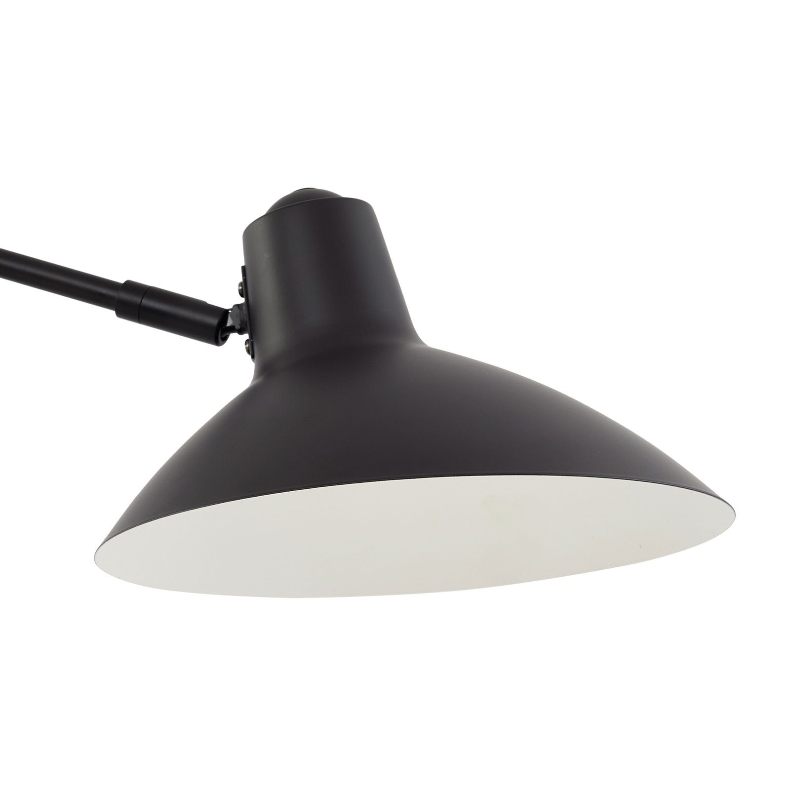 Lindby vegglampe Adrik, svart, metall, med stikkontakt