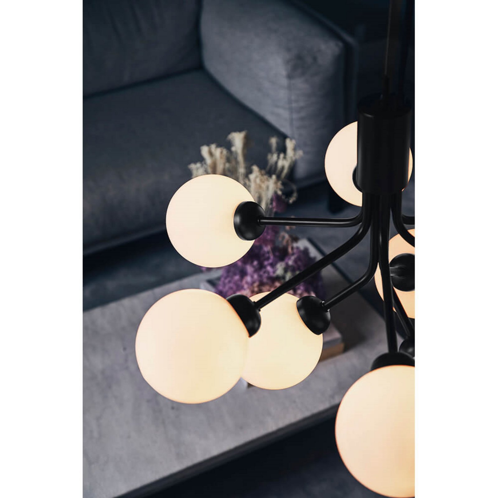 Apiales 9 Chandelier Satin Negro/Ópalo Blanco - Nuura