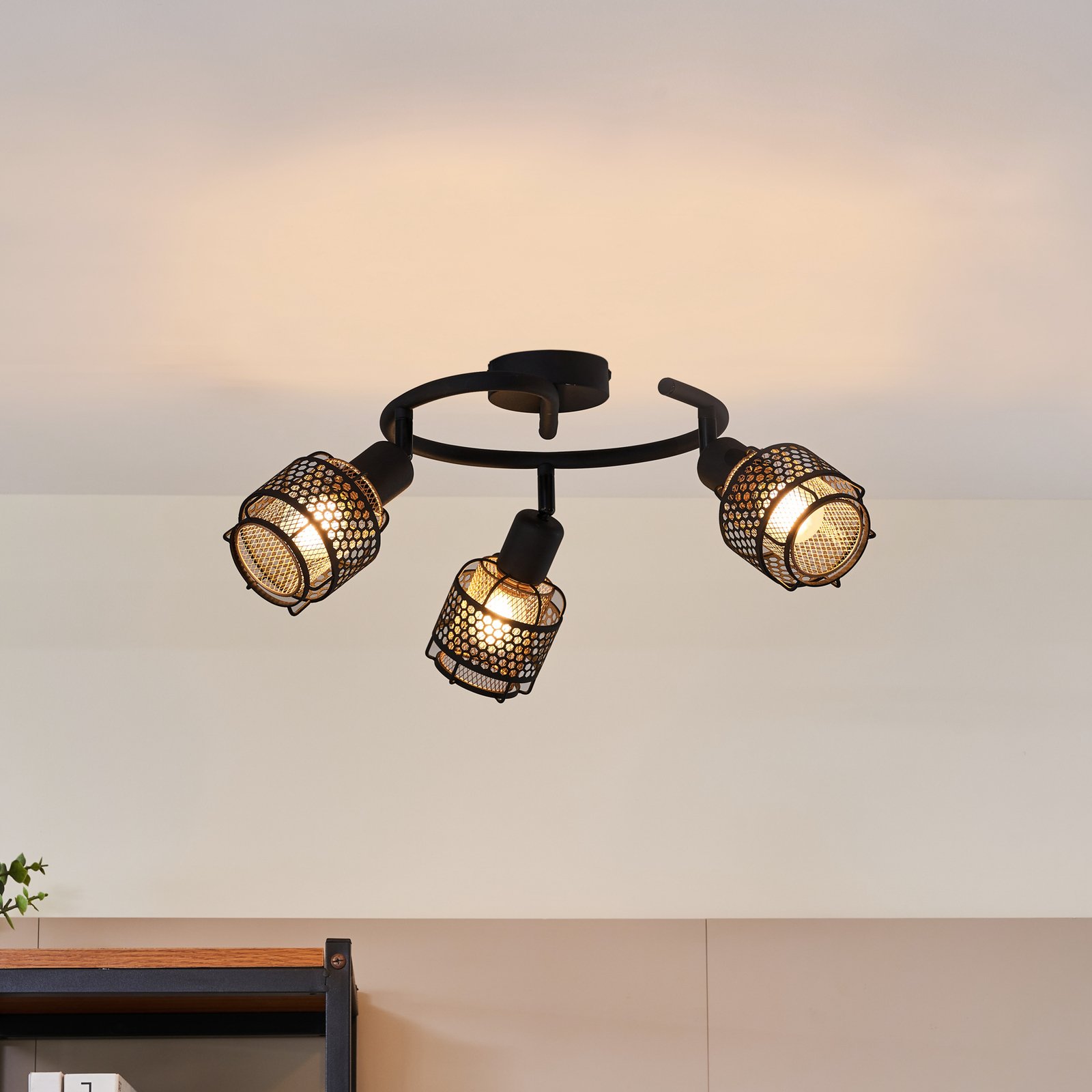 Lindby Eudoria plafondlamp 3-lamps zwart/goud