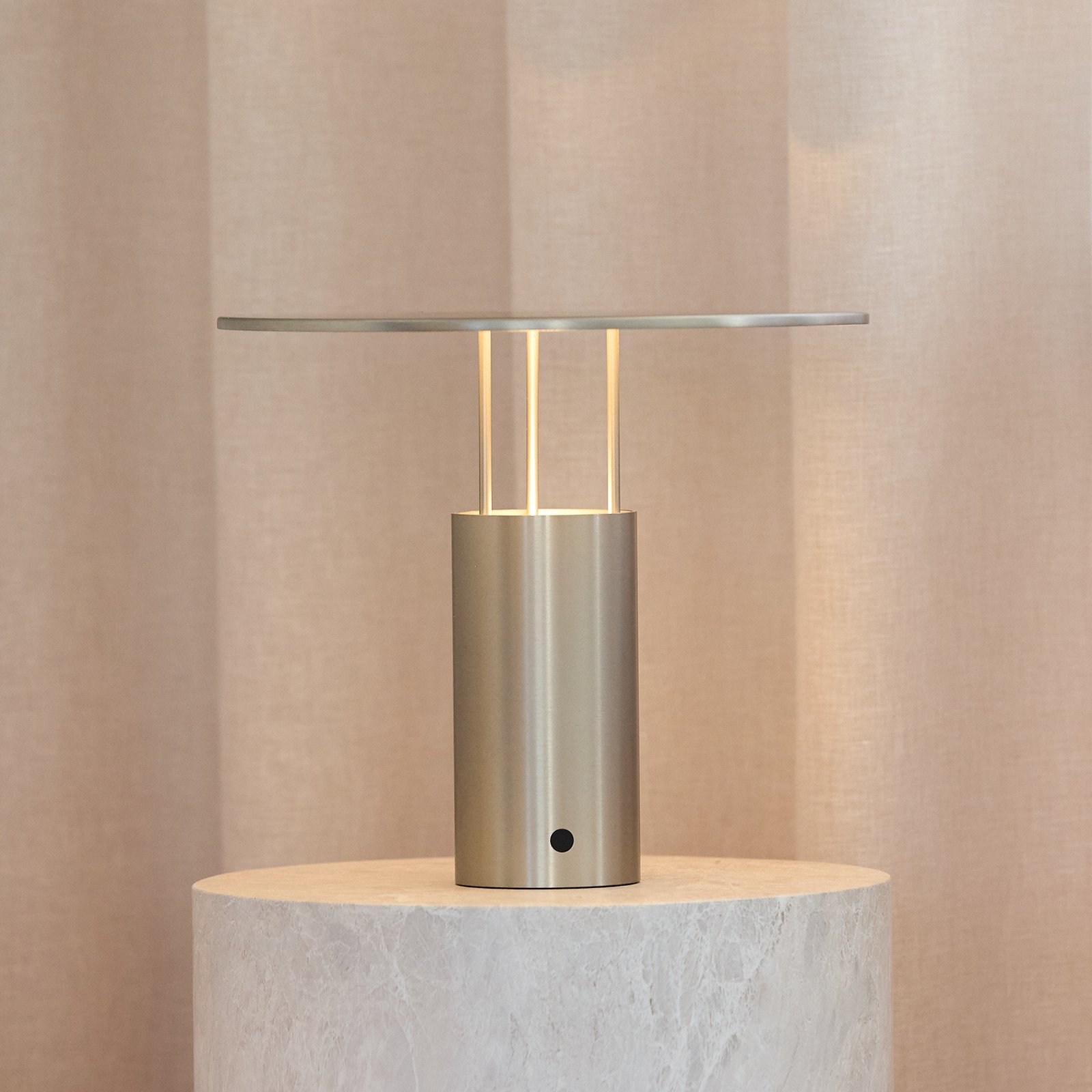Tempel280 LED-Tischleuchte, silber, Höhe 24,5 cm - Piet Hein Tempel280 LED-Tischleuchte, silber, Höhe 24,5 cm - Piet Hein
