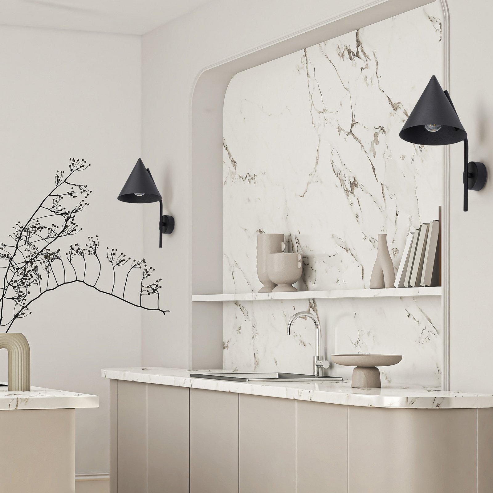 Nástenné svetlo Cono, 1-pl., čierne, E27