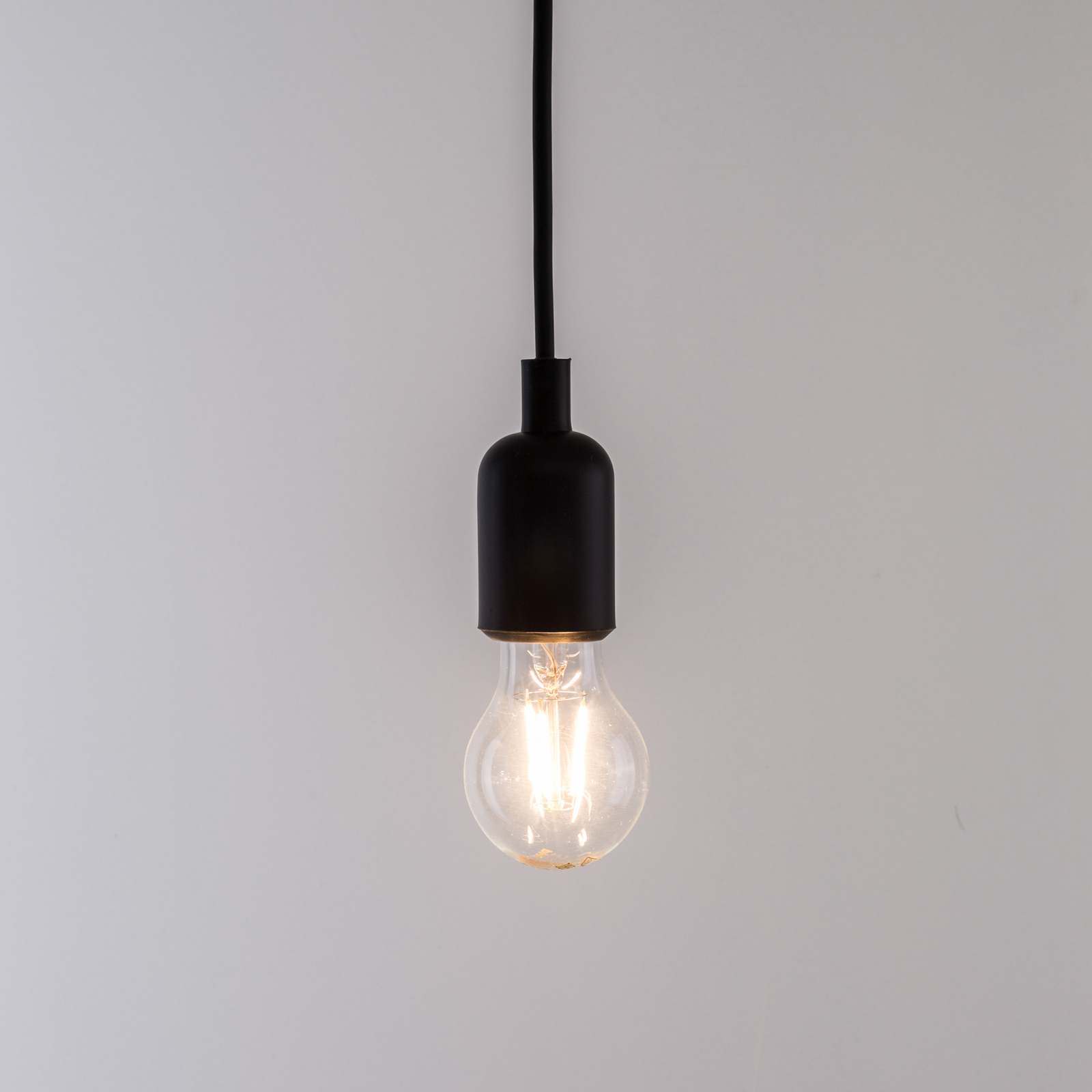 Suspension Maman, 14 ampoules, noir, bon plan retour - SELETTI Suspension Maman, 14 ampoules, noir, bon plan retour - SELETTI