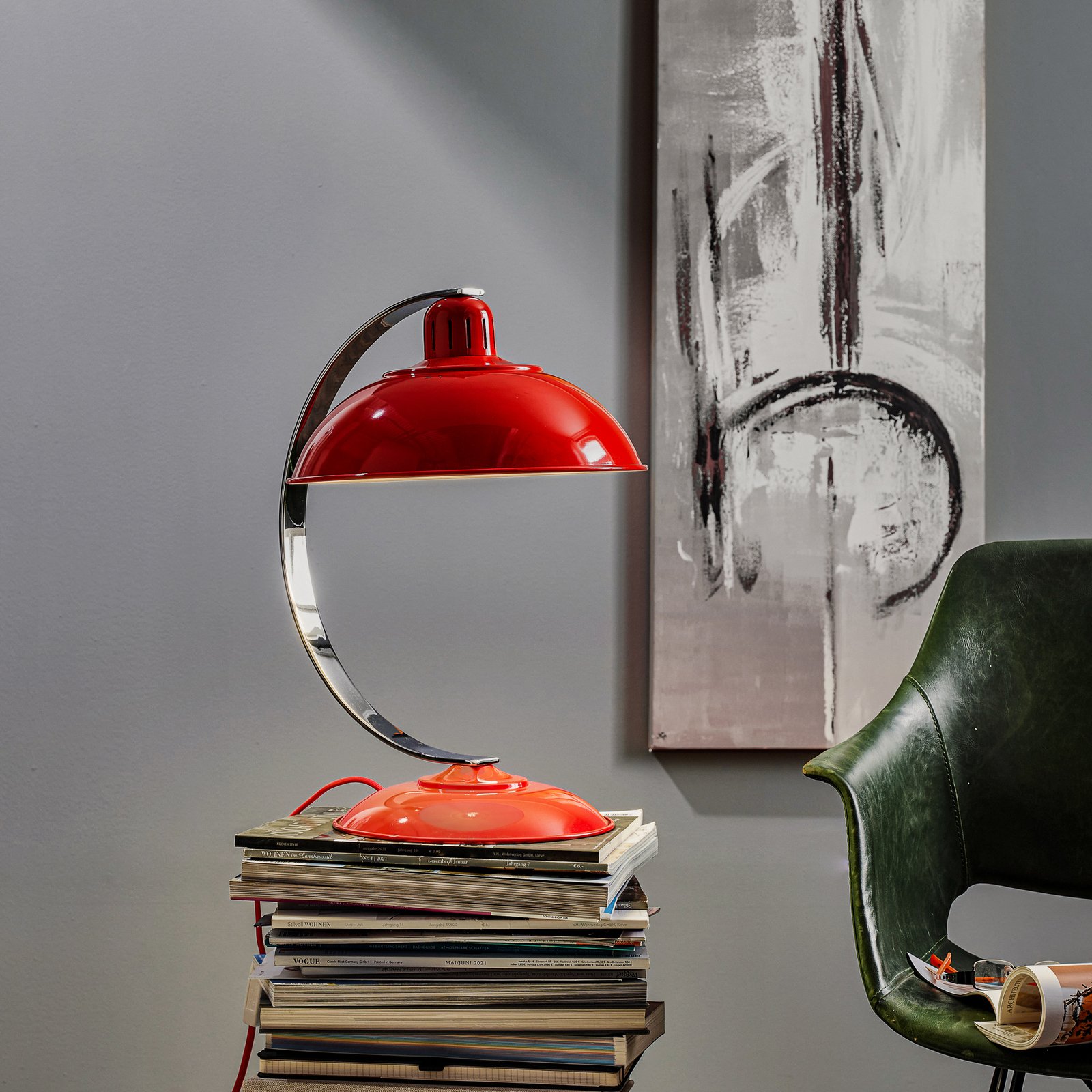 Jaskrawa czerwień – lampa stołowa Franklin