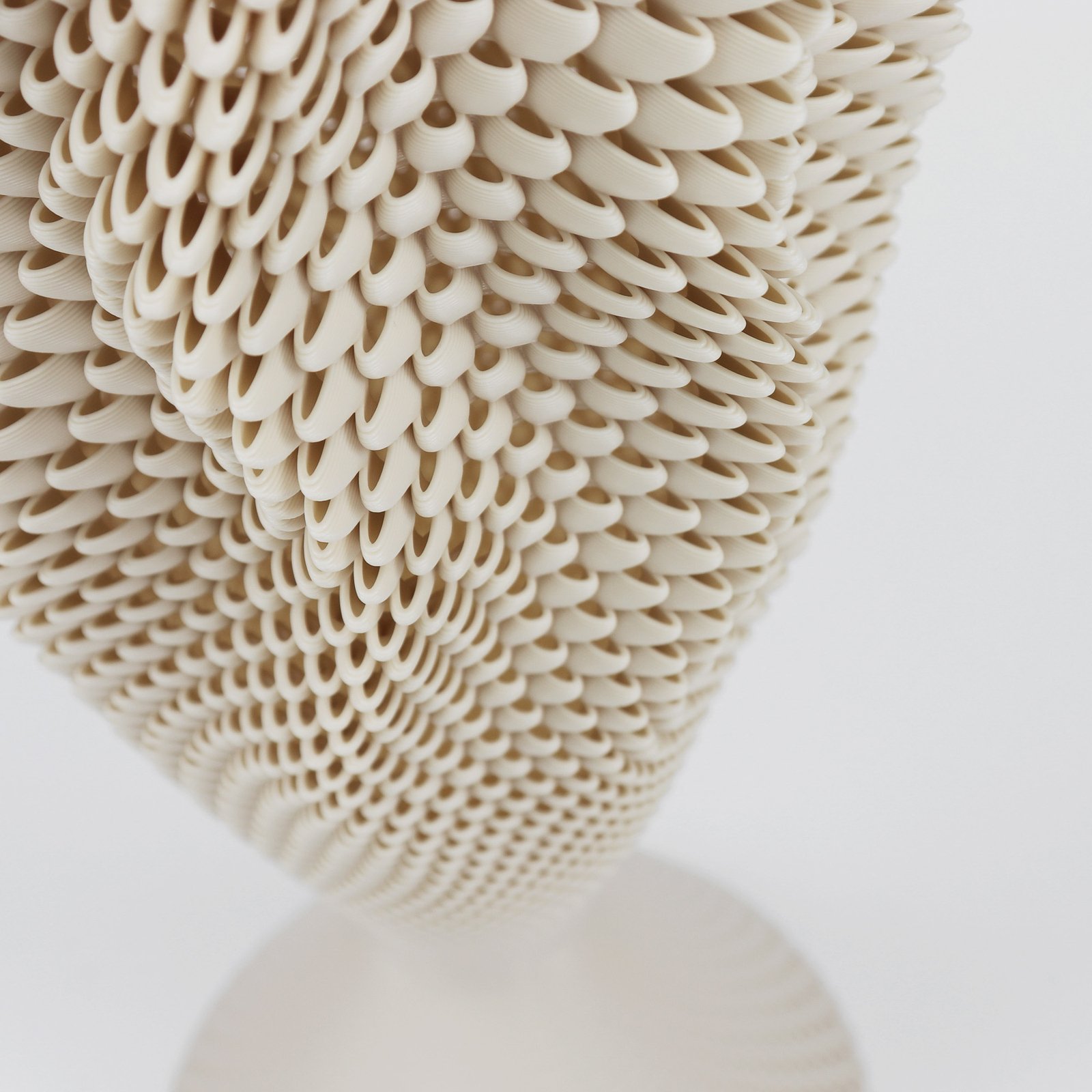 Lampa stołowa Koral wykonana z materiału organicznego, Lina, 65 cm