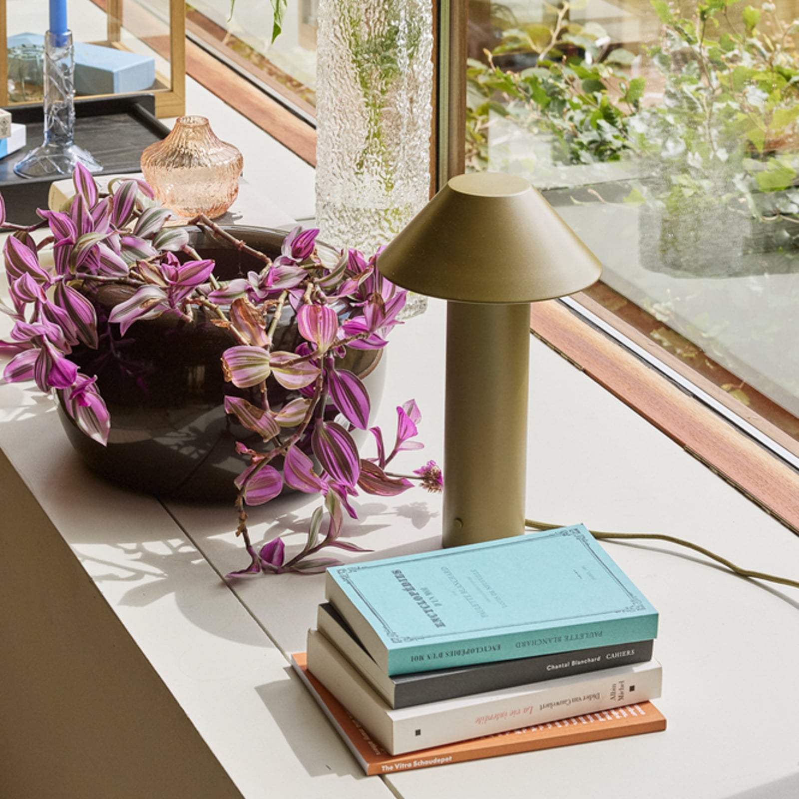 LED galda lampa „Tower“, tumši zaļa, augstums 32 cm, metāls