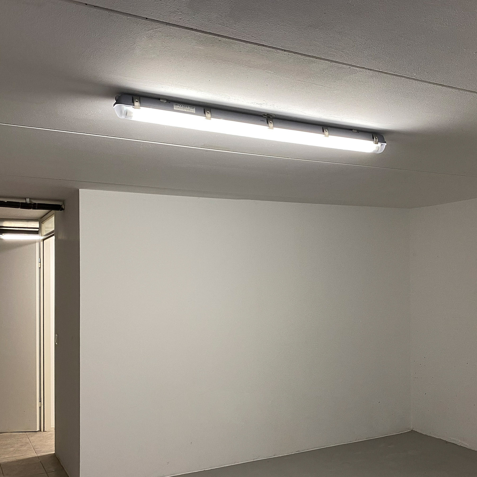Luminaire pièces humides LED Niehl 24 IP65 24 W
