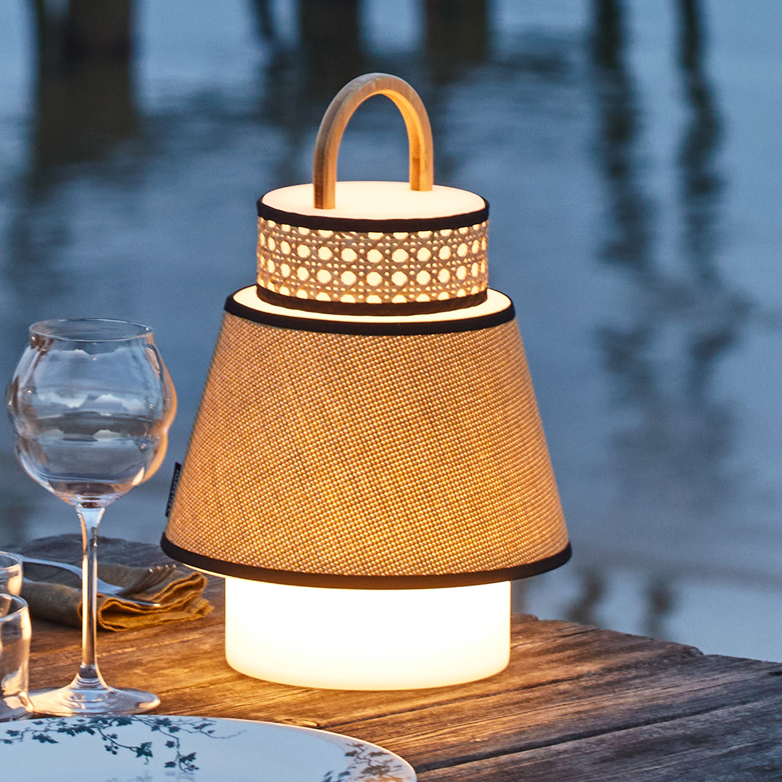 Singapour LED-Terrassenlampe USB honey - MARKET SET Singapour LED-Terrassenlampe USB honey - MARKET SET