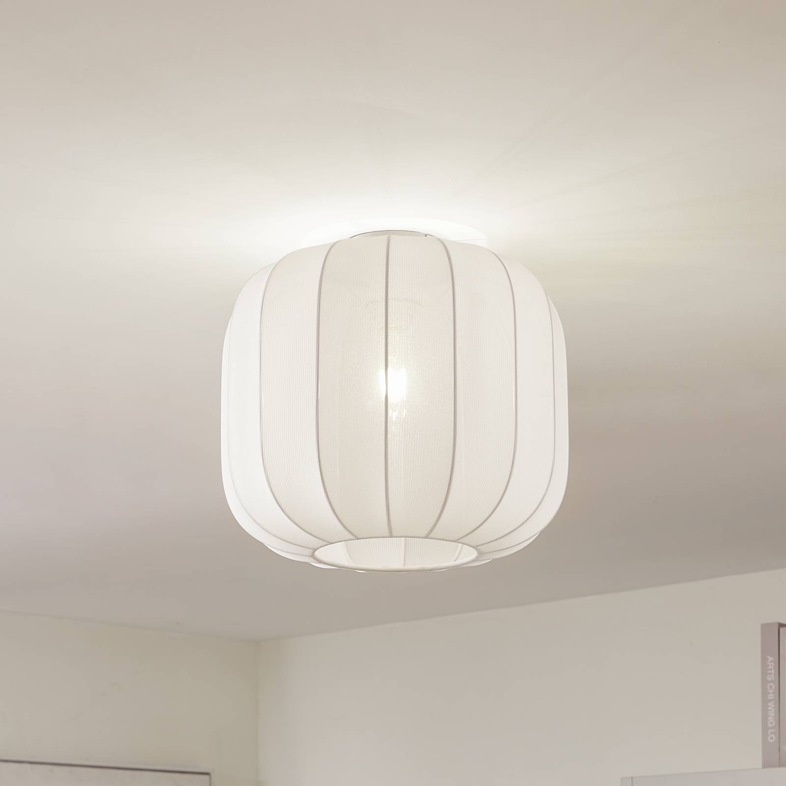 Lampa sufitowa Lindby Helin biała tkanina Ø 35 cm