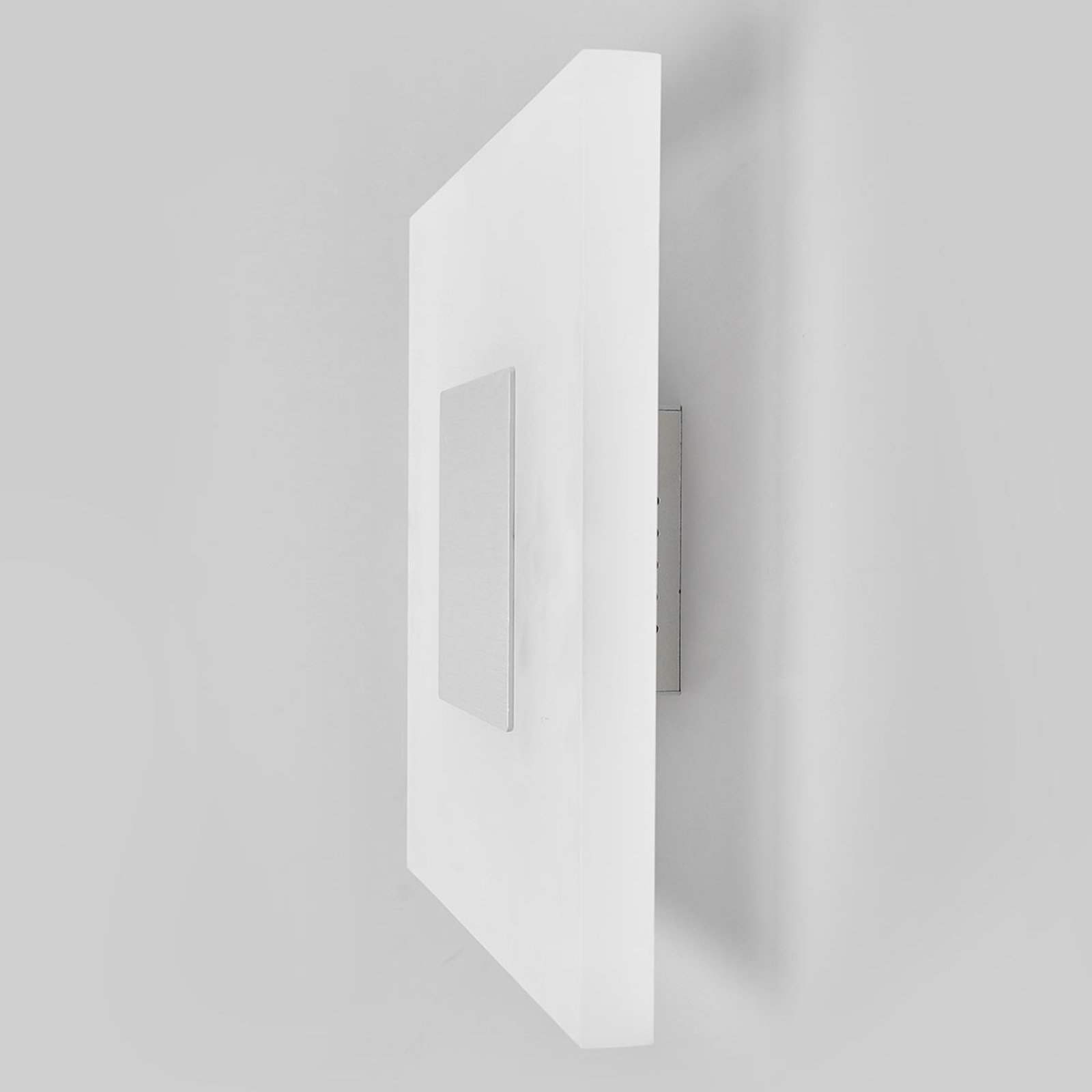 Berlind Wall Lamp Opal/Silver - Lucande