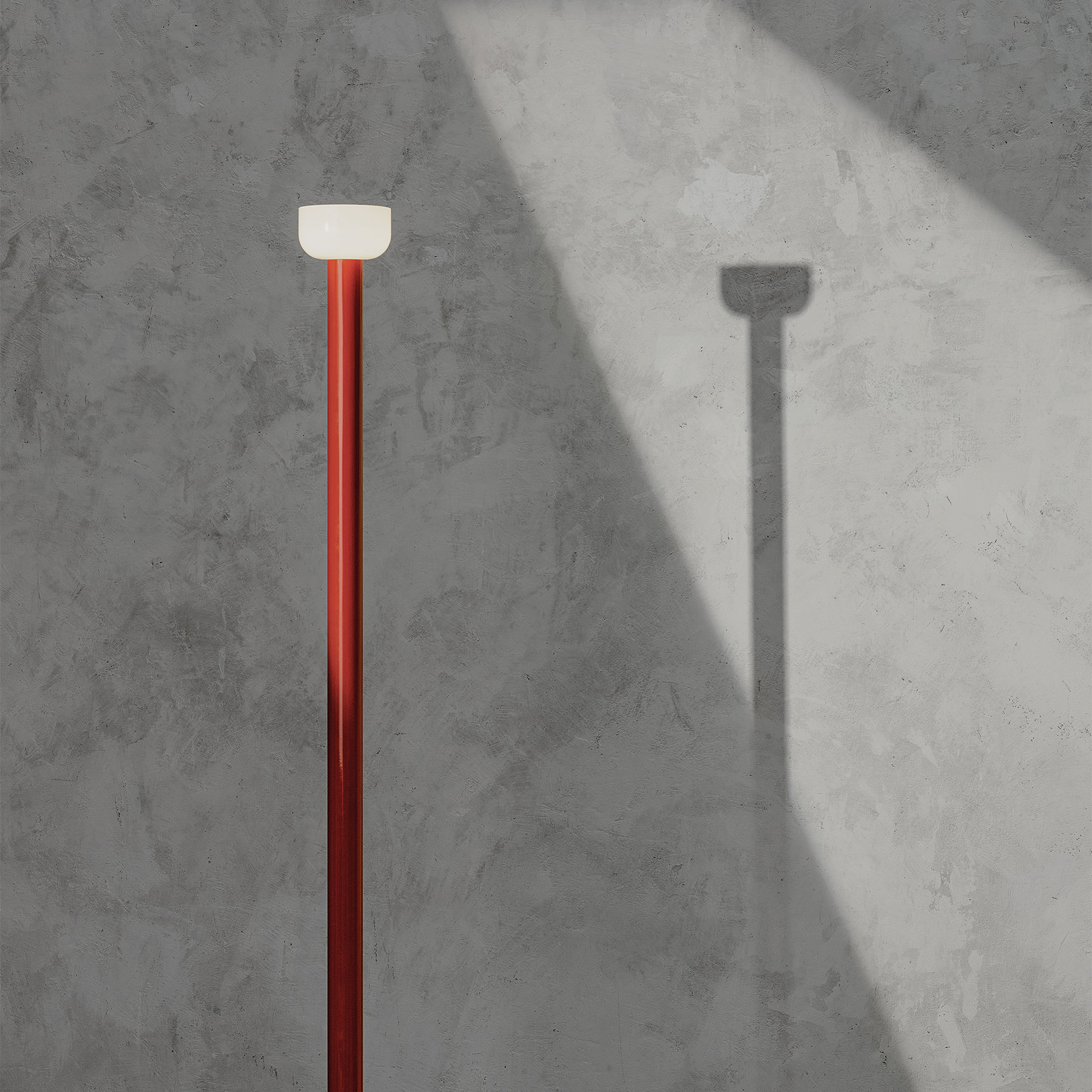 FLOS Bellhop LED-Stehleuchte, rot