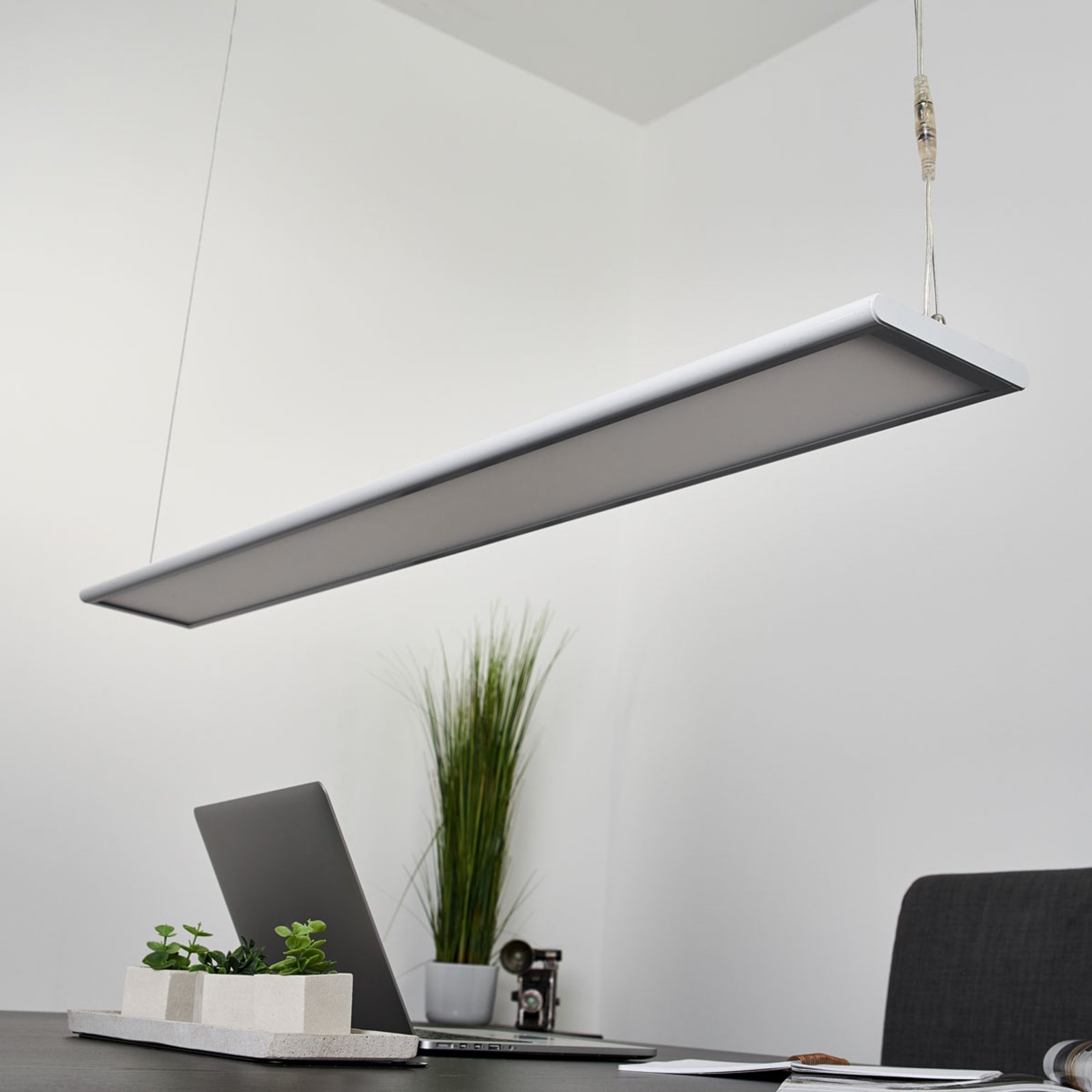 Dimmbare LED-Büro-Hängeleuchte Samu, 40,5 W