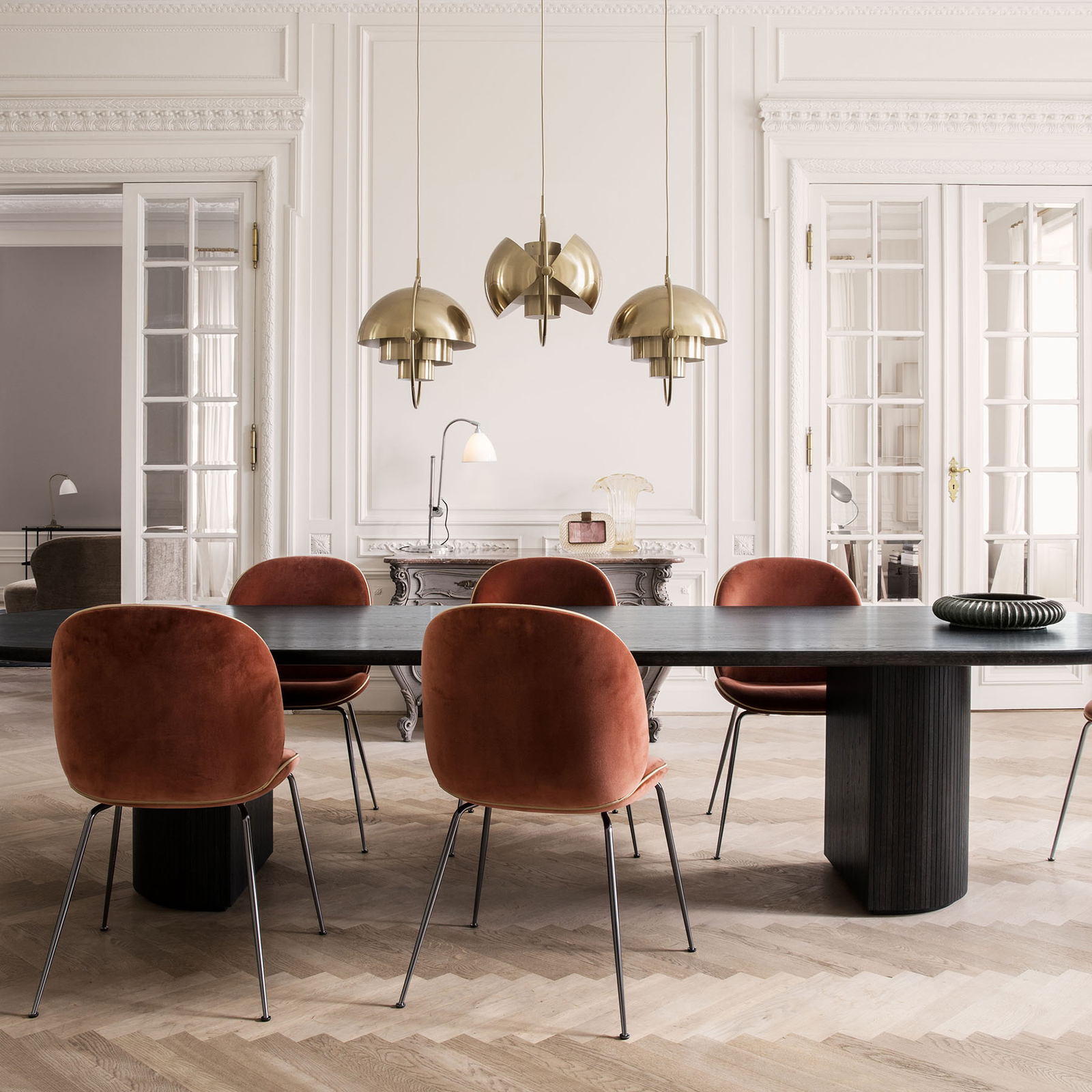 GUBI Multi-Lite hanging lamp 32 cm brass/brass, for Living / Dining Room, steel, E27, 60 W, energy efficiency: A++