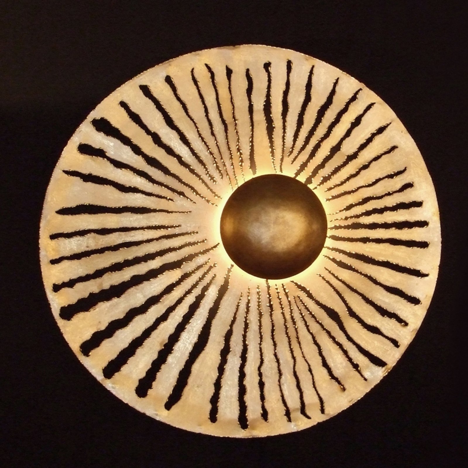 Wandleuchte Pietro, runde Form mit Goldfinish