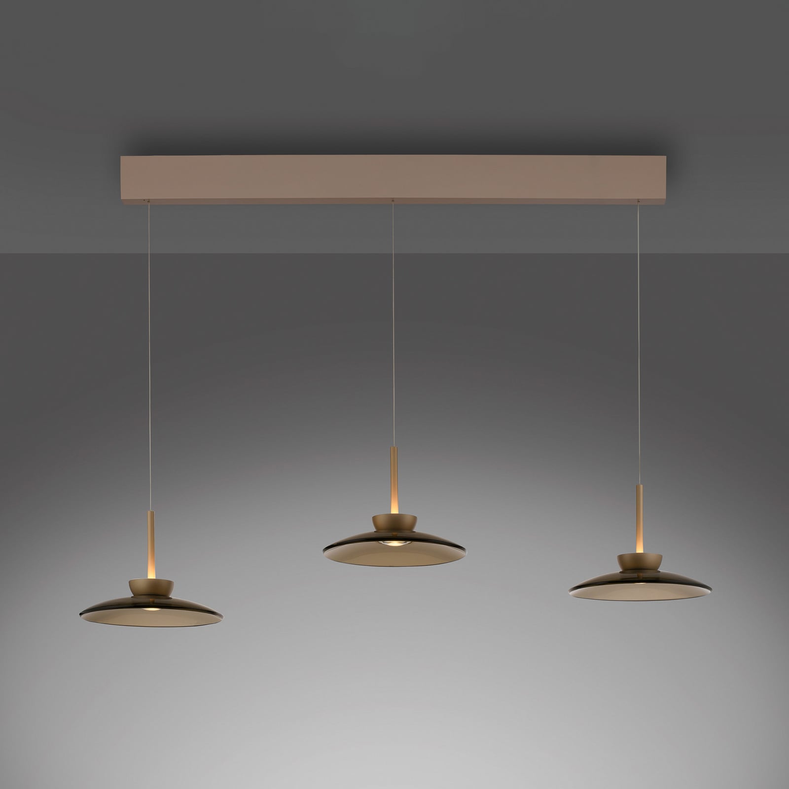 Suspension LED Moon, bronze et verre ambré (foncé), à 3 lampes - PURE Suspension LED Moon, bronze et verre ambré (foncé), à 3 lampes - PURE