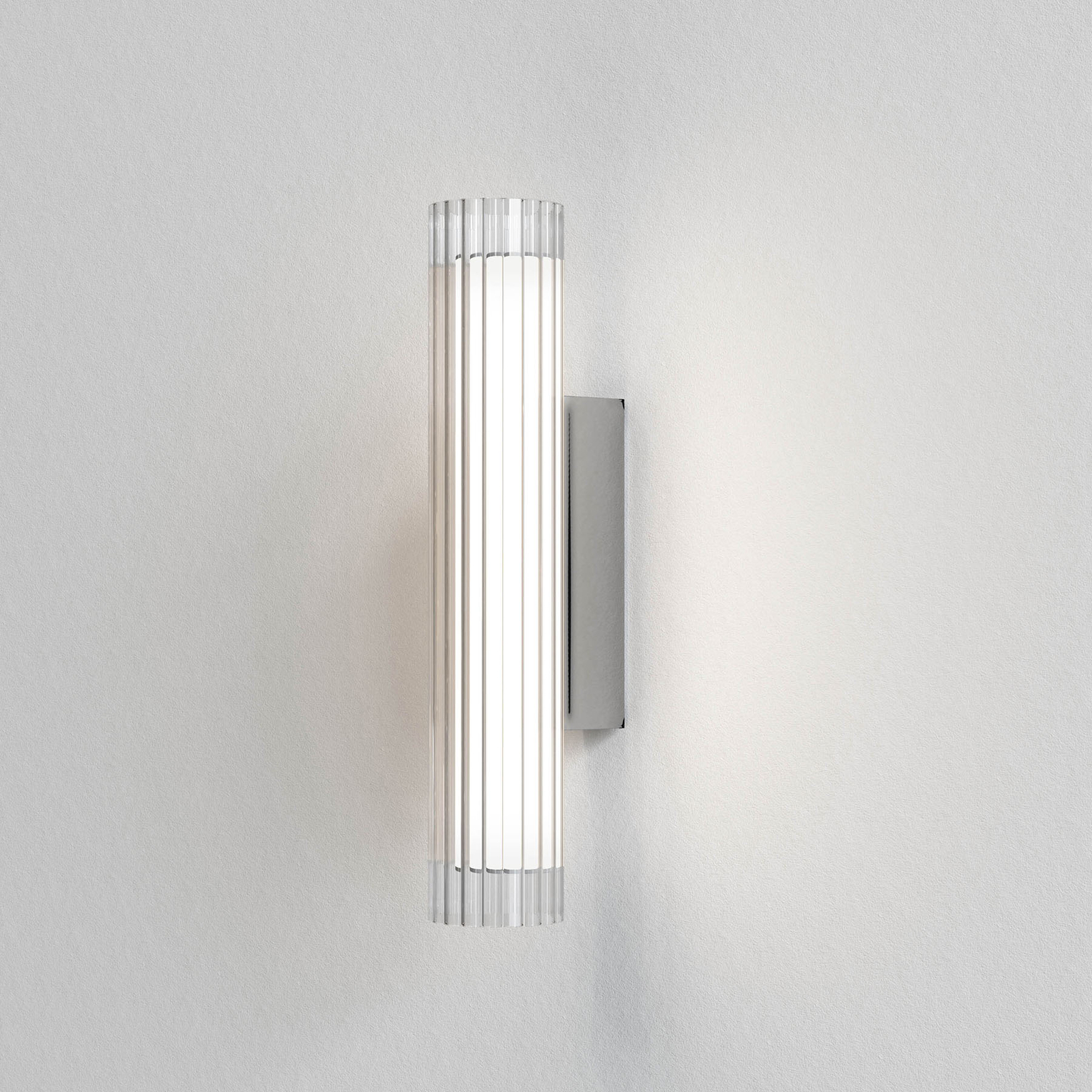 Astro io Wall LED-Wandleuchte IP44 chrom
