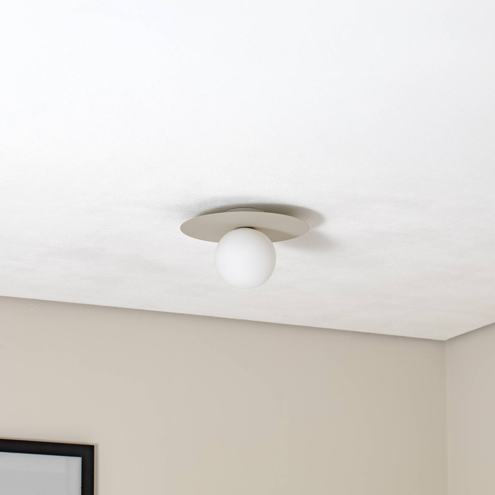 Lampa sufitowa Pixie, beżowa, szkło, Ø 25 cm, kulista, G9