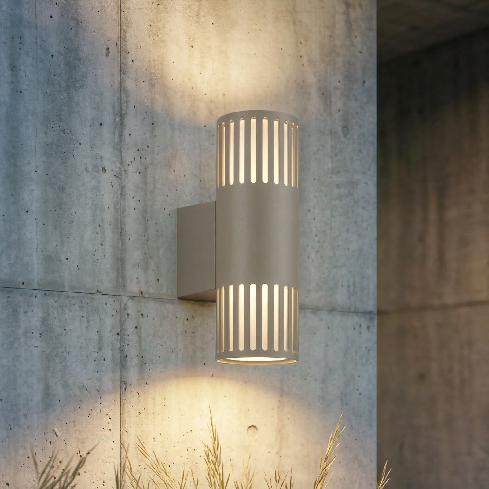 Lurinda Außenwandlampe steingrau, 2-fl, IP44, Ø10cm Lindby - Balkon - Modern - Metall - Mehrflammig
