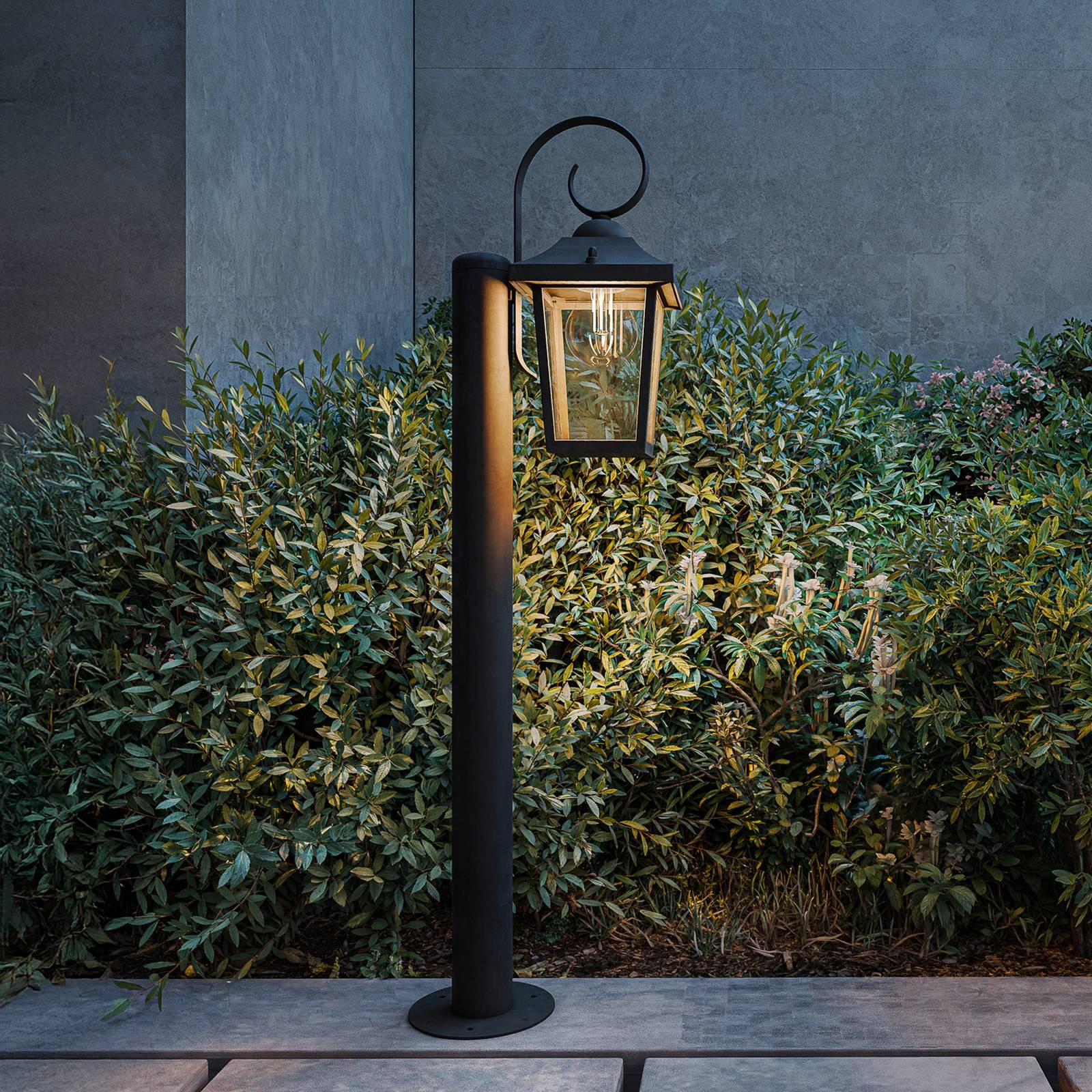 Bornes lumineuses Philips Buzzard, noires, 75 cm, IP44, E27