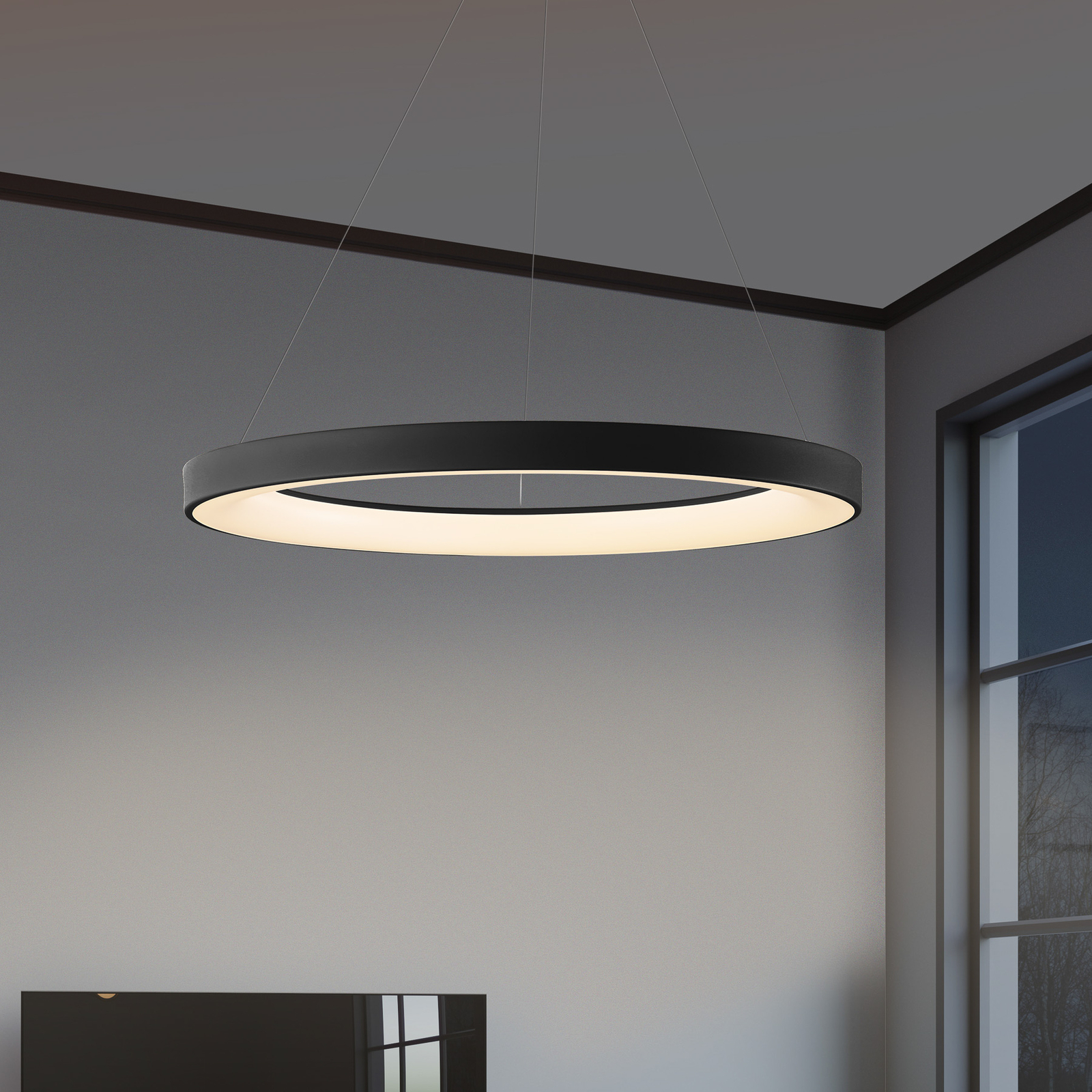 Hængelampe Niseko II, fjernbetjening, Ø 50 cm, sort