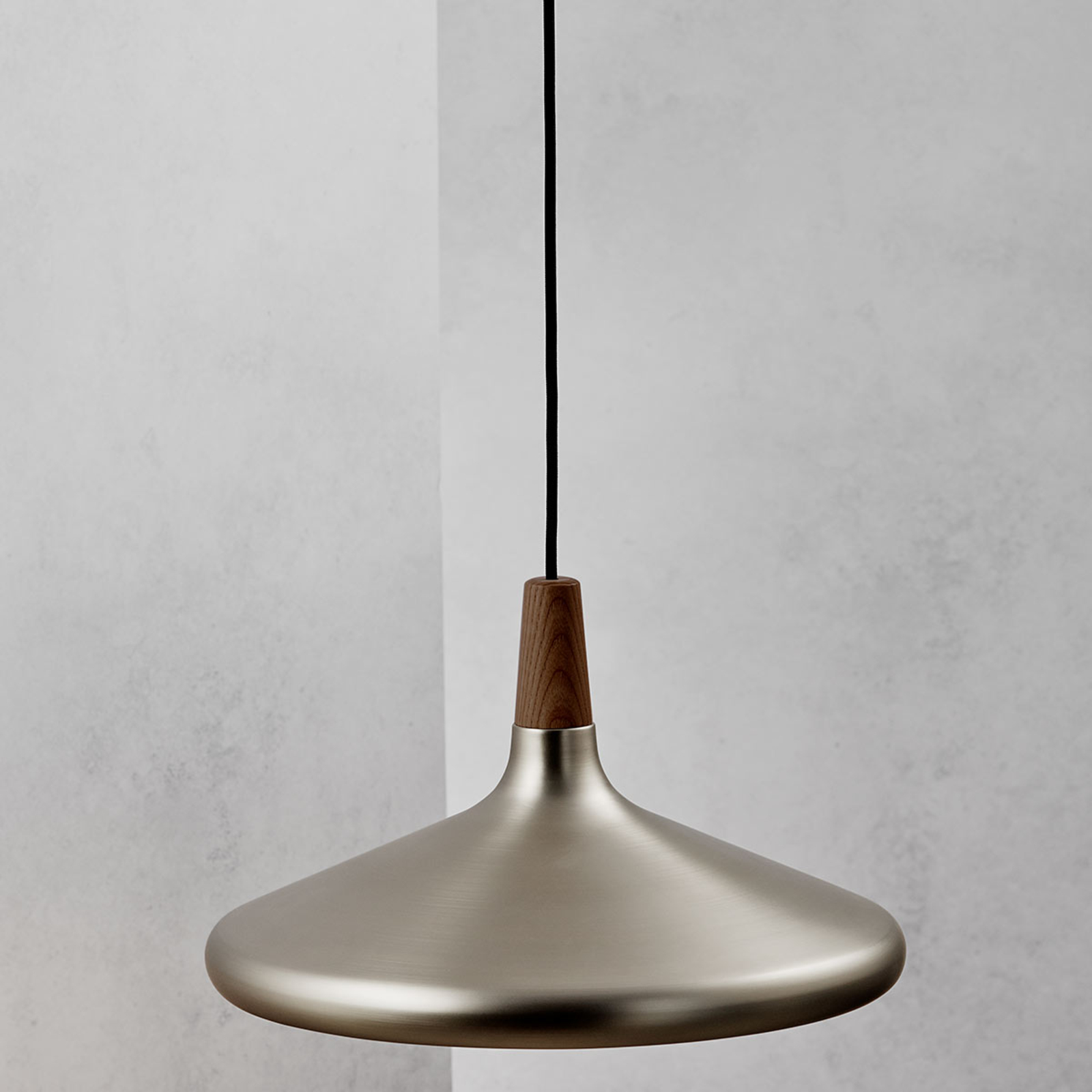 Závesná lampa Nori z kovu, oceľová farba, Ø 39 cm