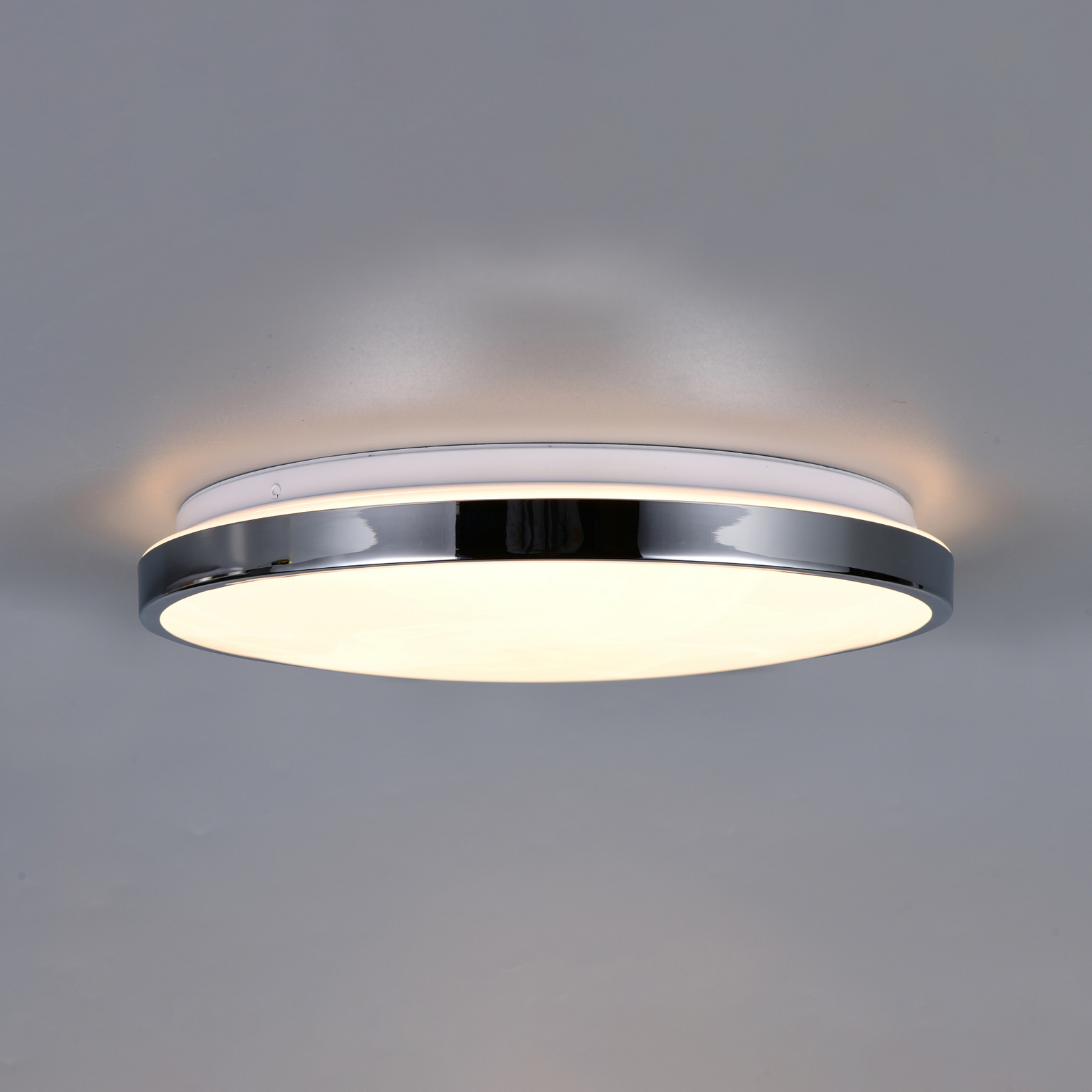 LED griestu lampa „Fena“, hroma krāsā, Ø 38 cm, metāls, IP44 LED griestu lampa „Fena“, hroma krāsā, Ø 38 cm, metāls, IP44